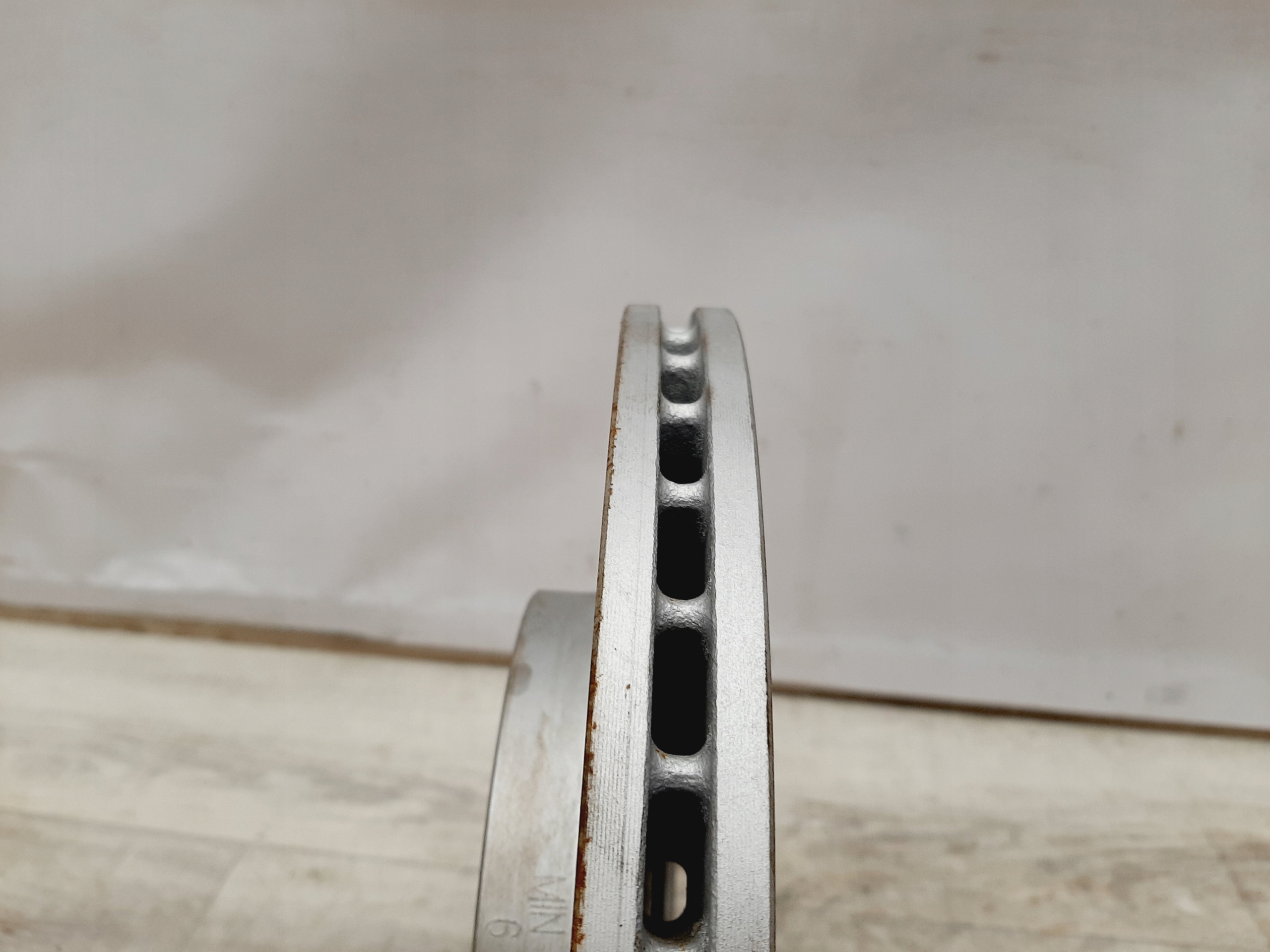 Tarcze PRZÓD BMW Mini F40 F60 F54 F48 - galeria