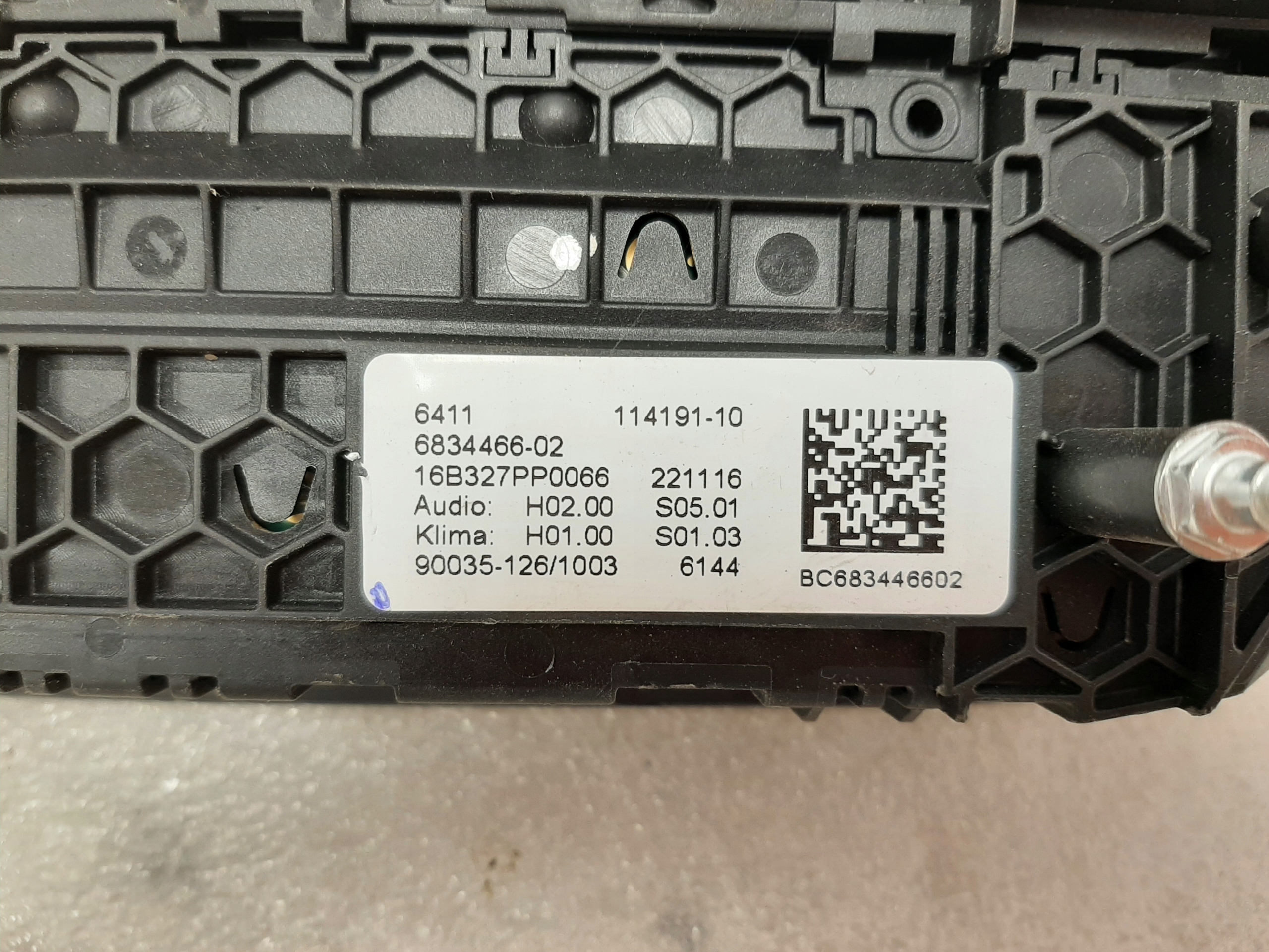 Panel radia i klimatyzacji BMW G30 6834466 - galeria