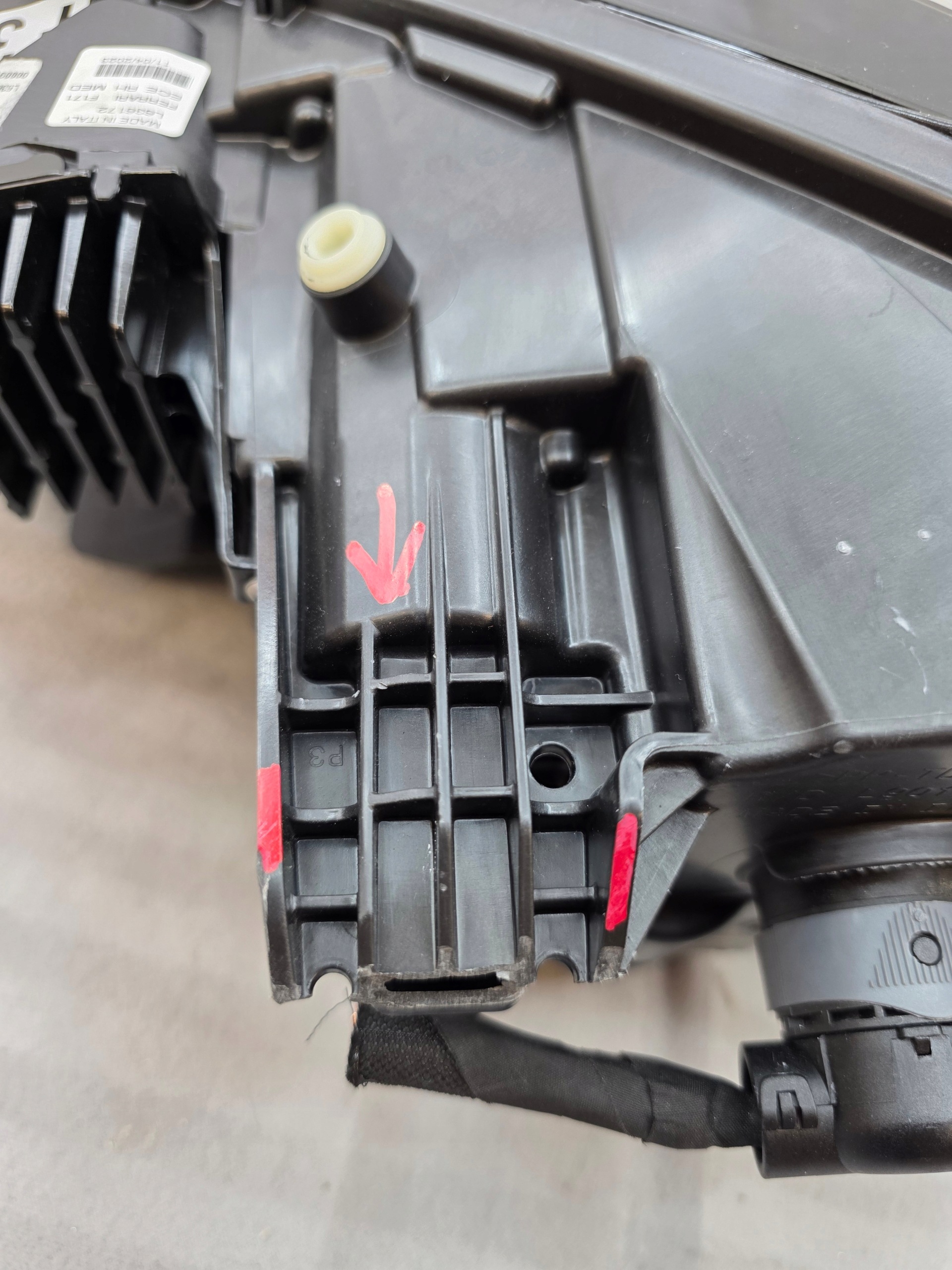 Lampa Przód Przednia Prawa FERRARI 296 MED F171 - galeria
