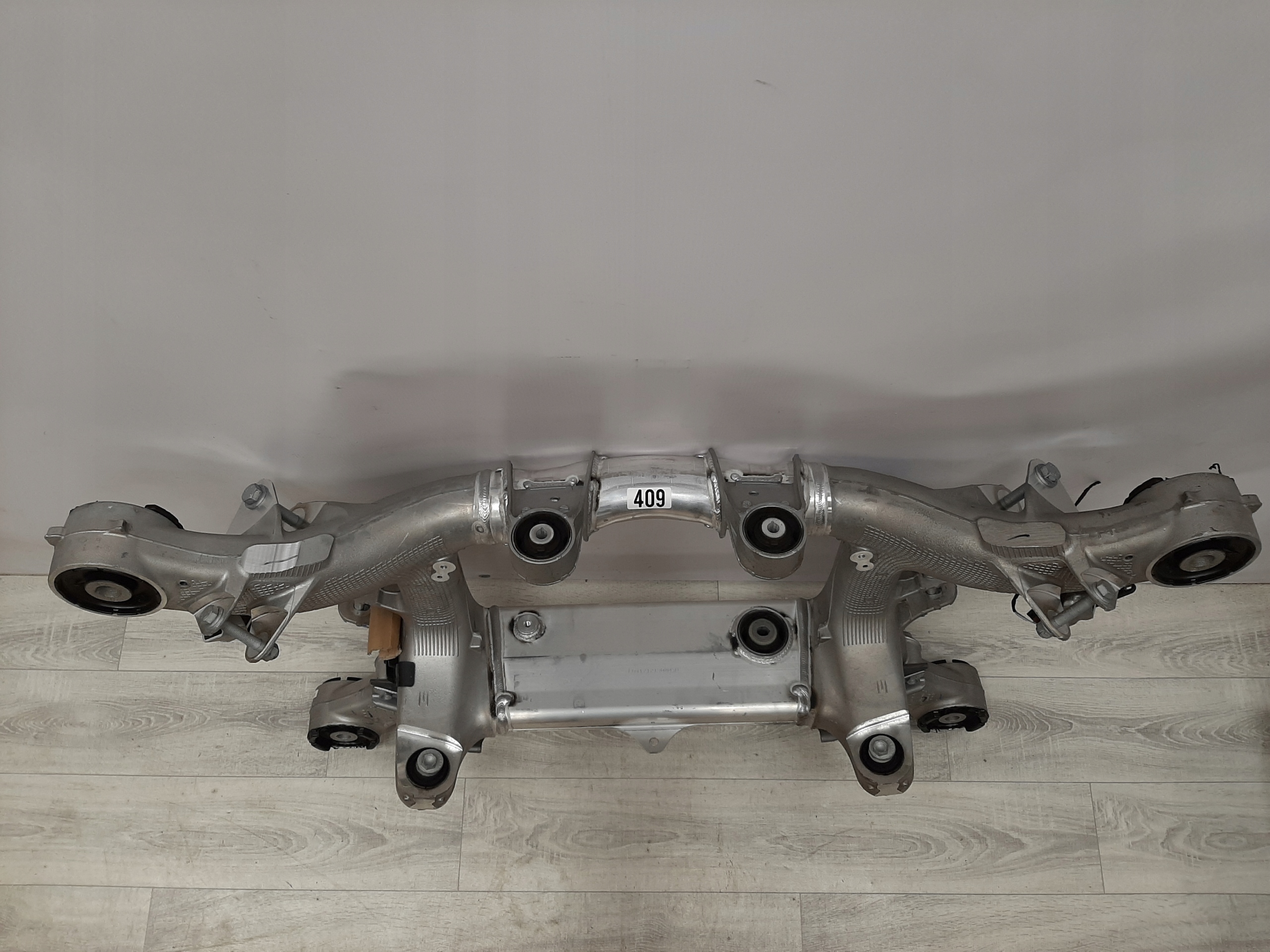 Belka zawieszenia Wózek Sanki Tył BMW M5 M8 F90 F91 F92 F93 - galeria