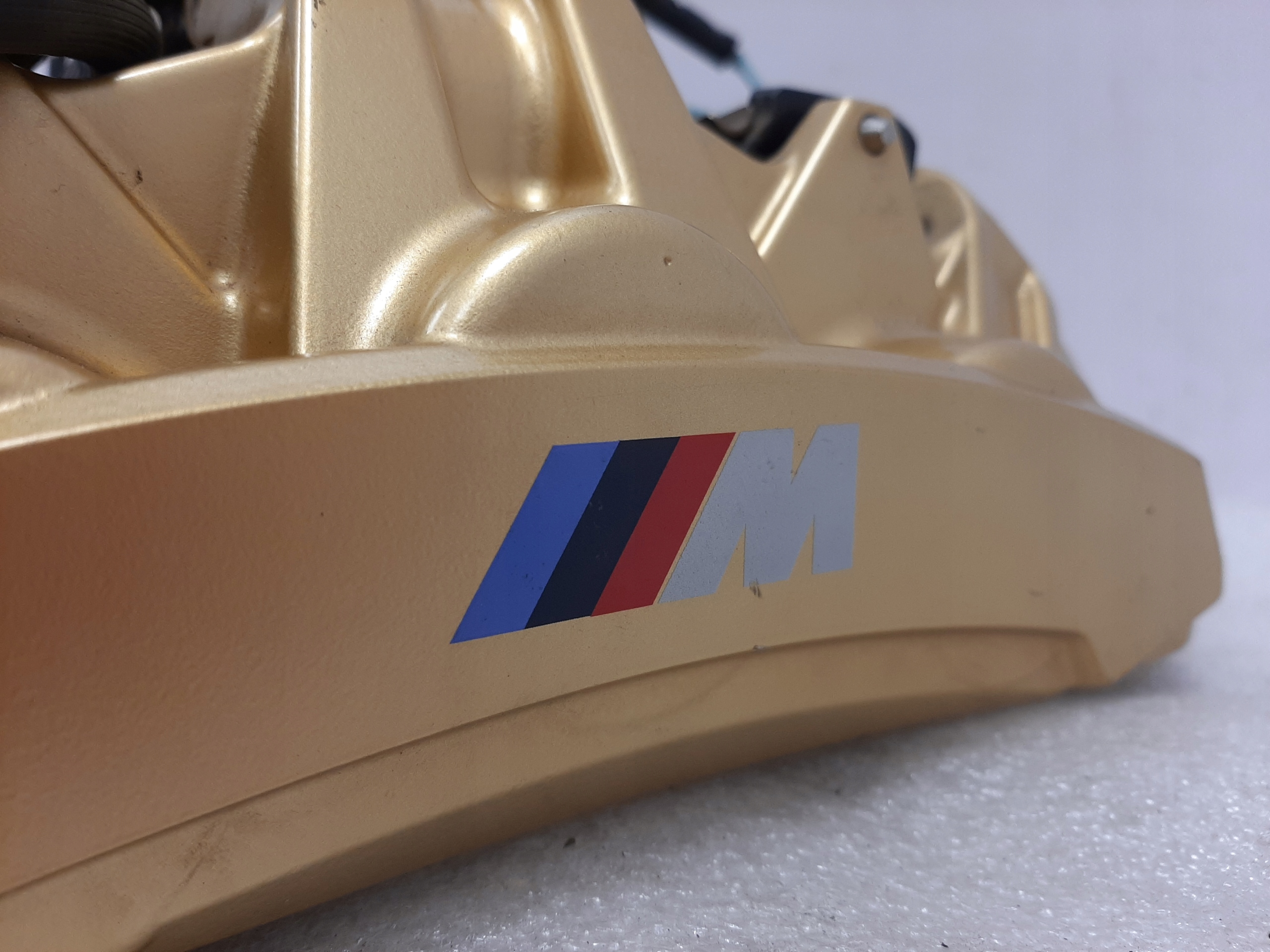 Zaciski BMW Ceramika M3 M4 M5 M8 G80 G82 F90 F91 - galeria