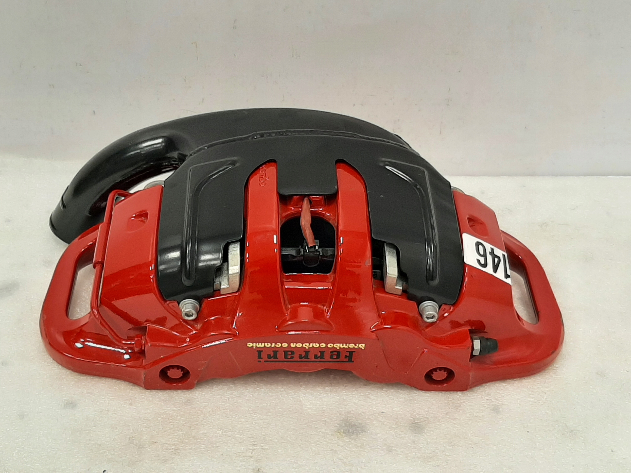 Zaciski Ferrari F8 488 812 FF Big Brake Przód - galeria