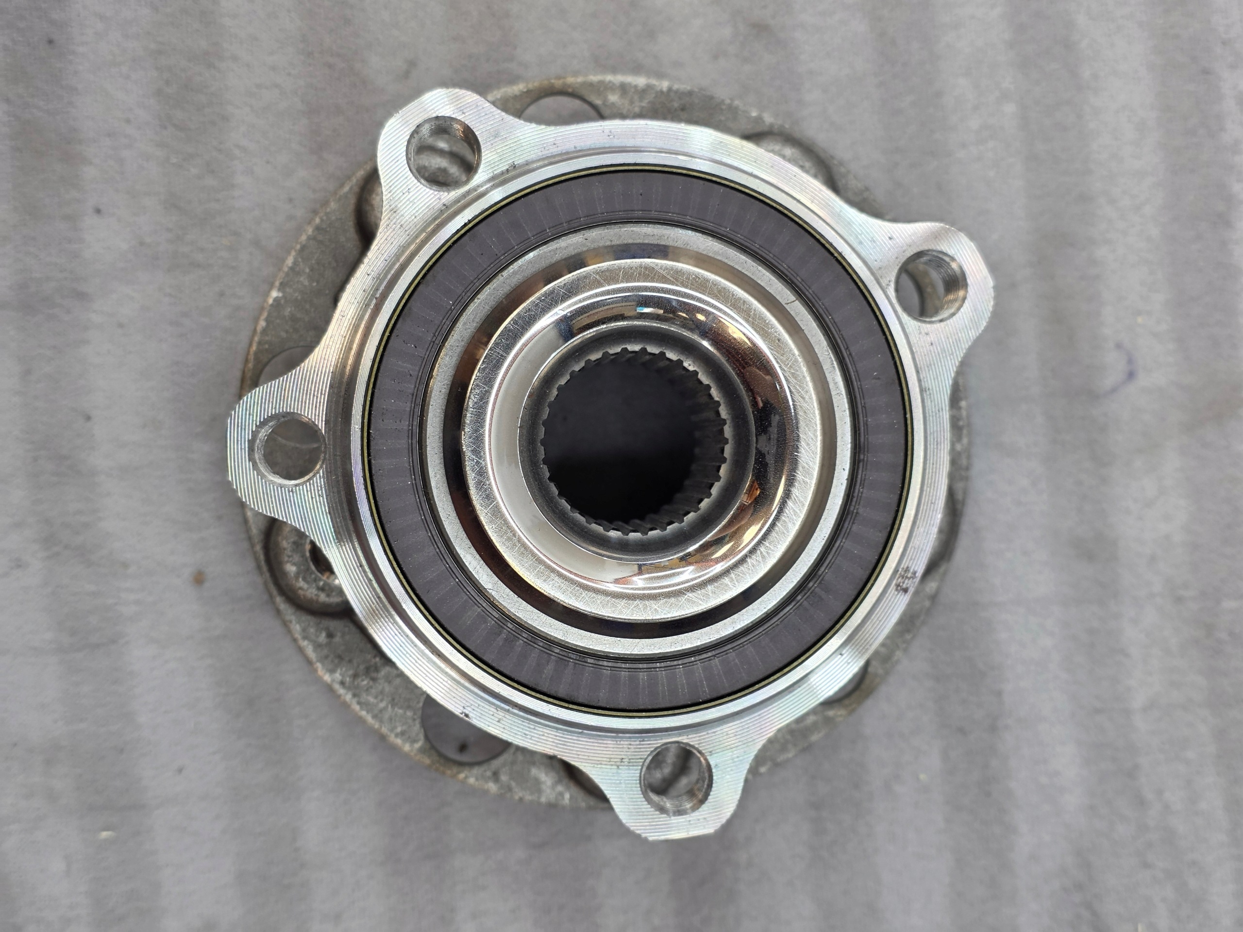 Piasta Łożysko TYŁ Mercedes W174 W178 CLA C174 C178 4M 4x4 - galeria