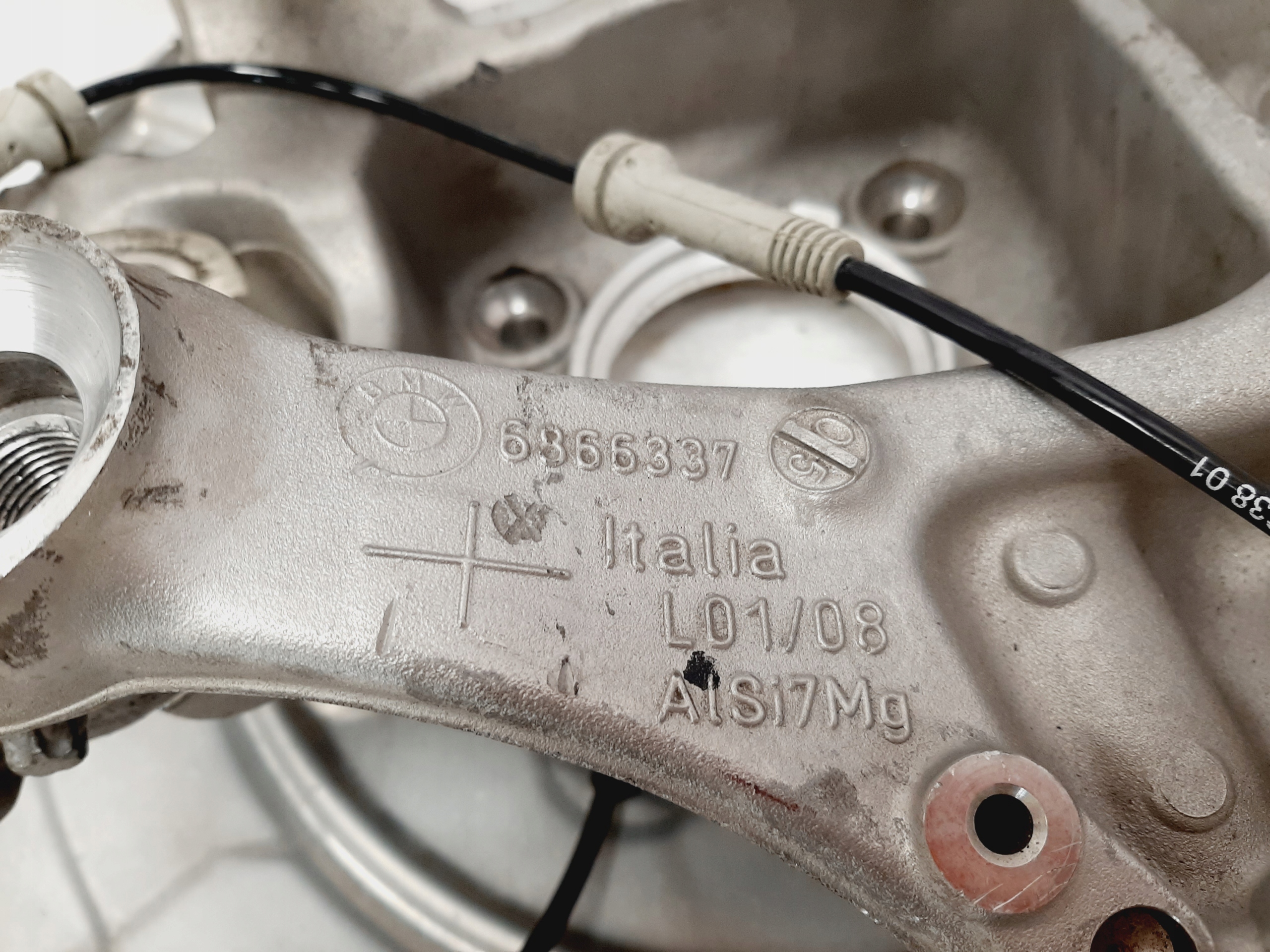 Zwrotnica TYŁ LEWA BMW G30 - galeria