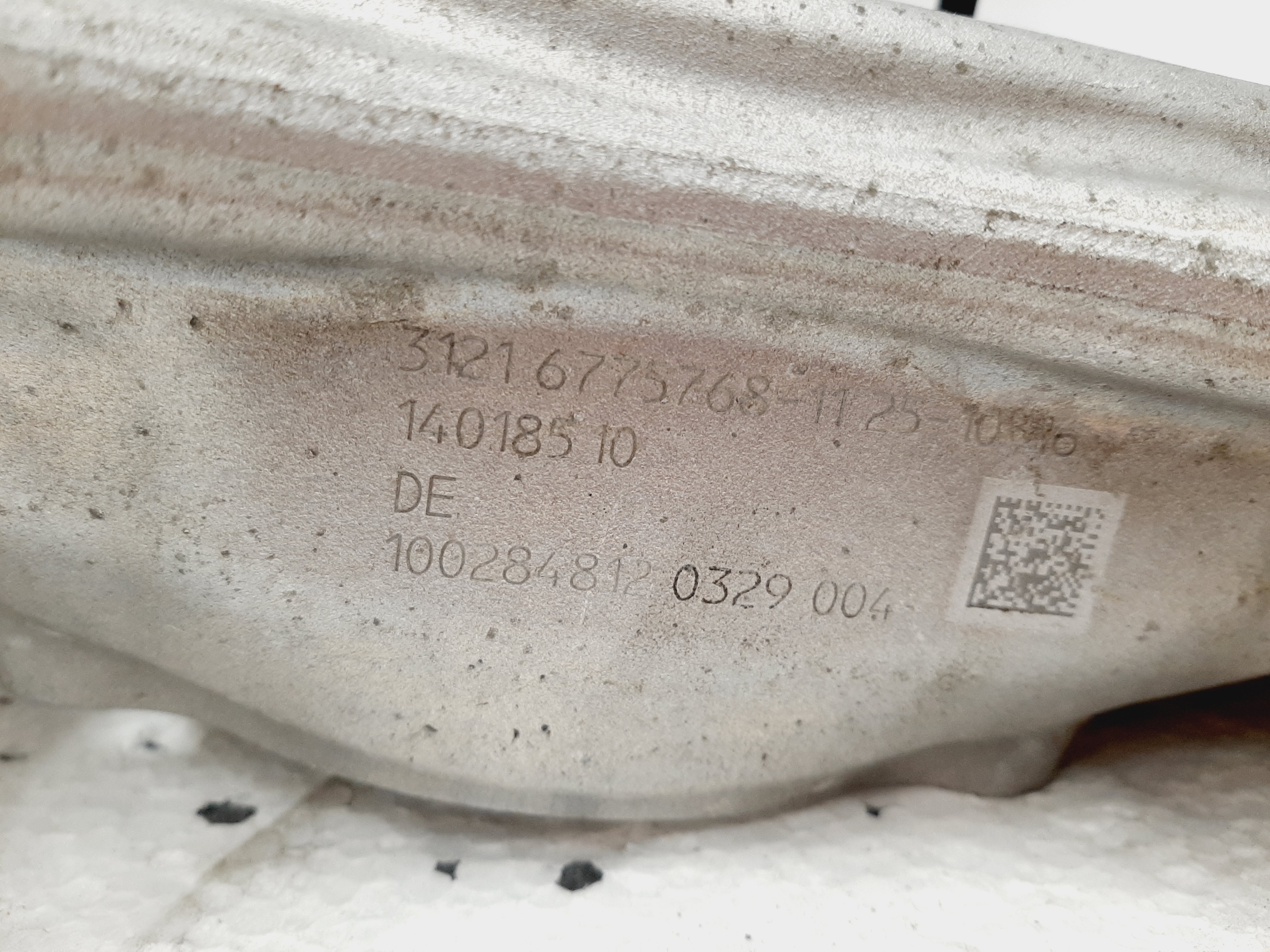 Zwrotnica PRZÓD PRAWA BMW F01 F02 F07 - galeria