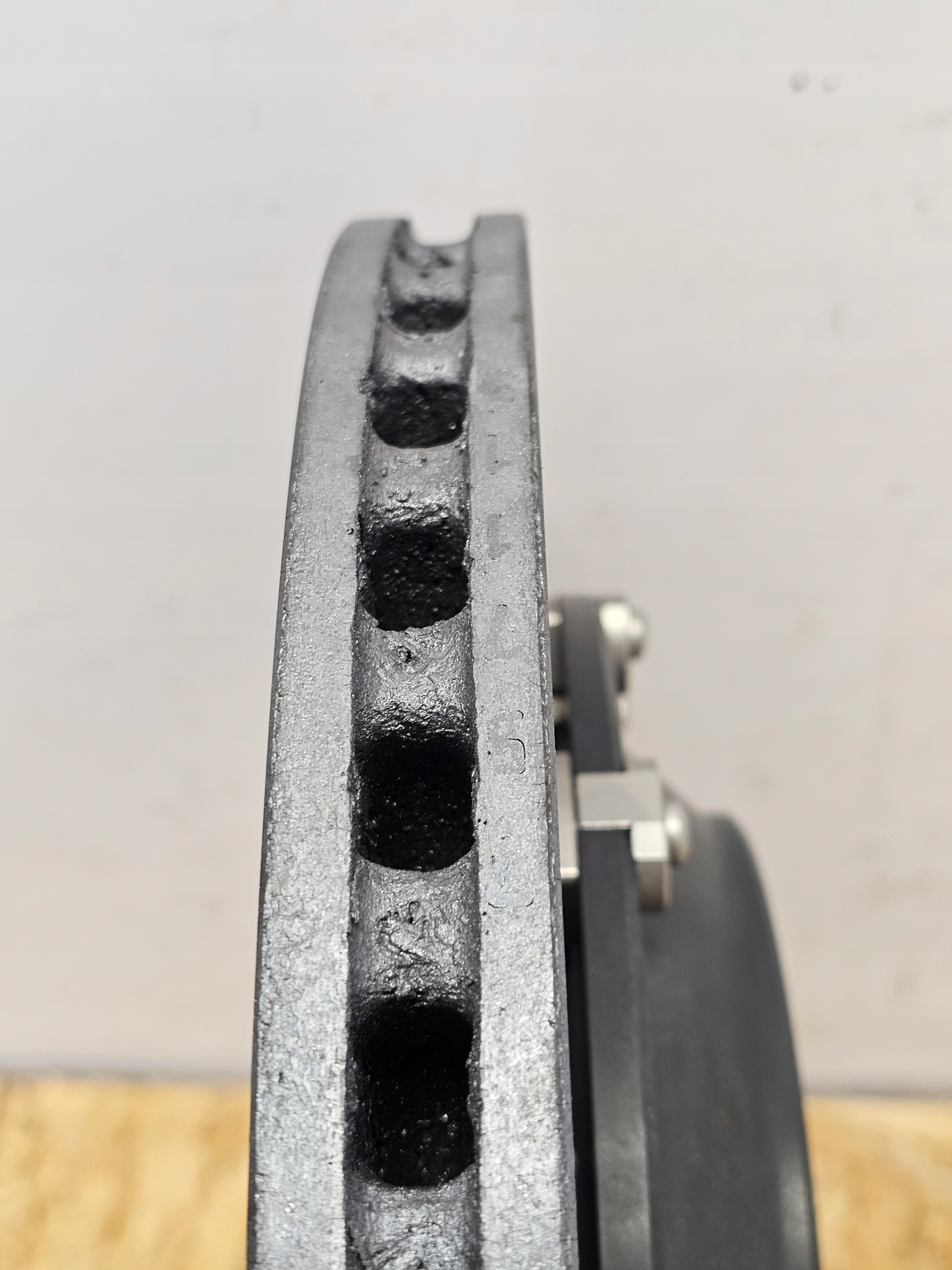 Tarcza ceramiczna BMW M2 F87 M3 F80 M4 F82 F83 Tylna LEWA - galeria