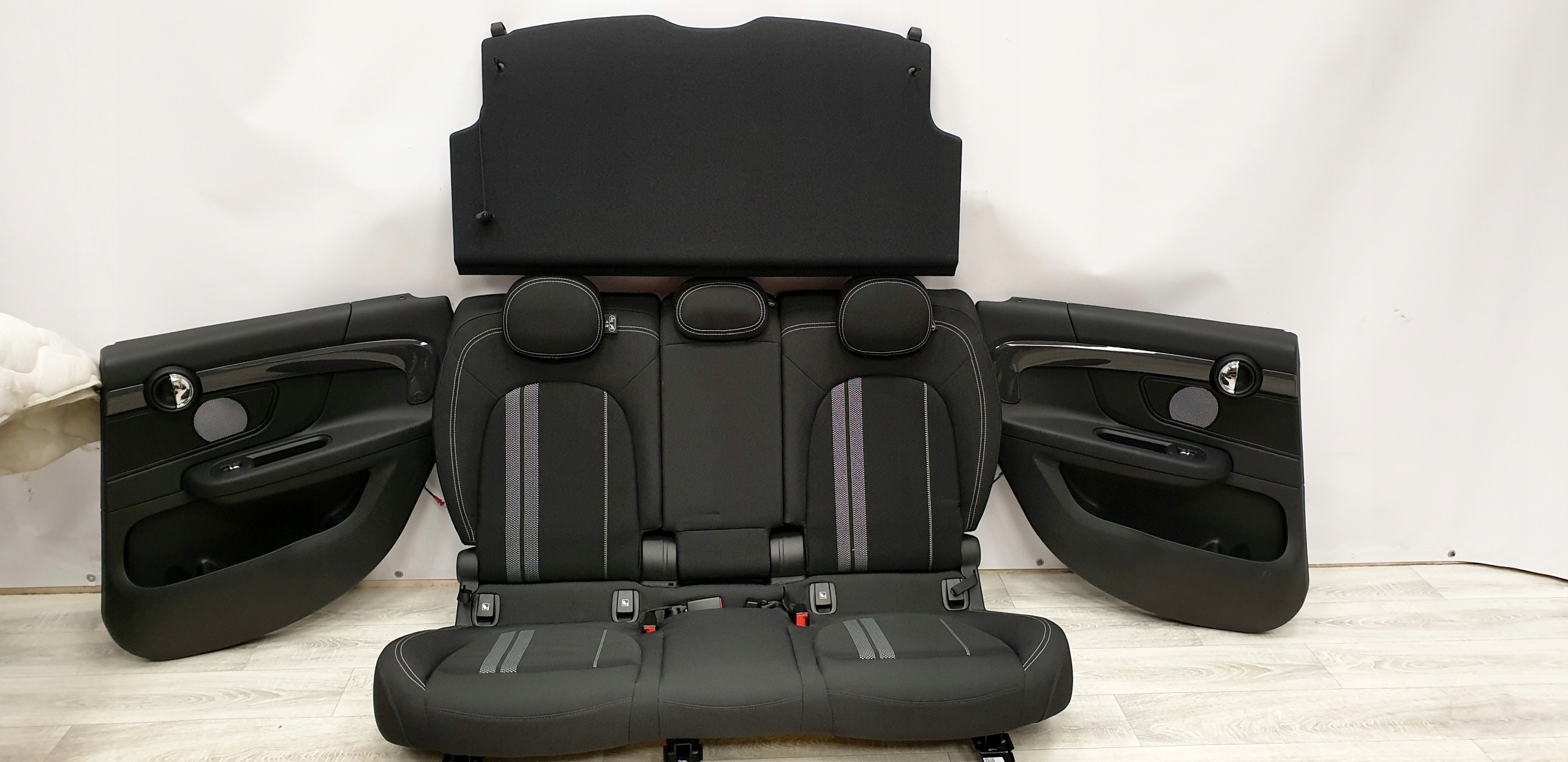 Kompletne Wnętrze Mini F60 JCW Sport Dinamica DAE1 - galeria