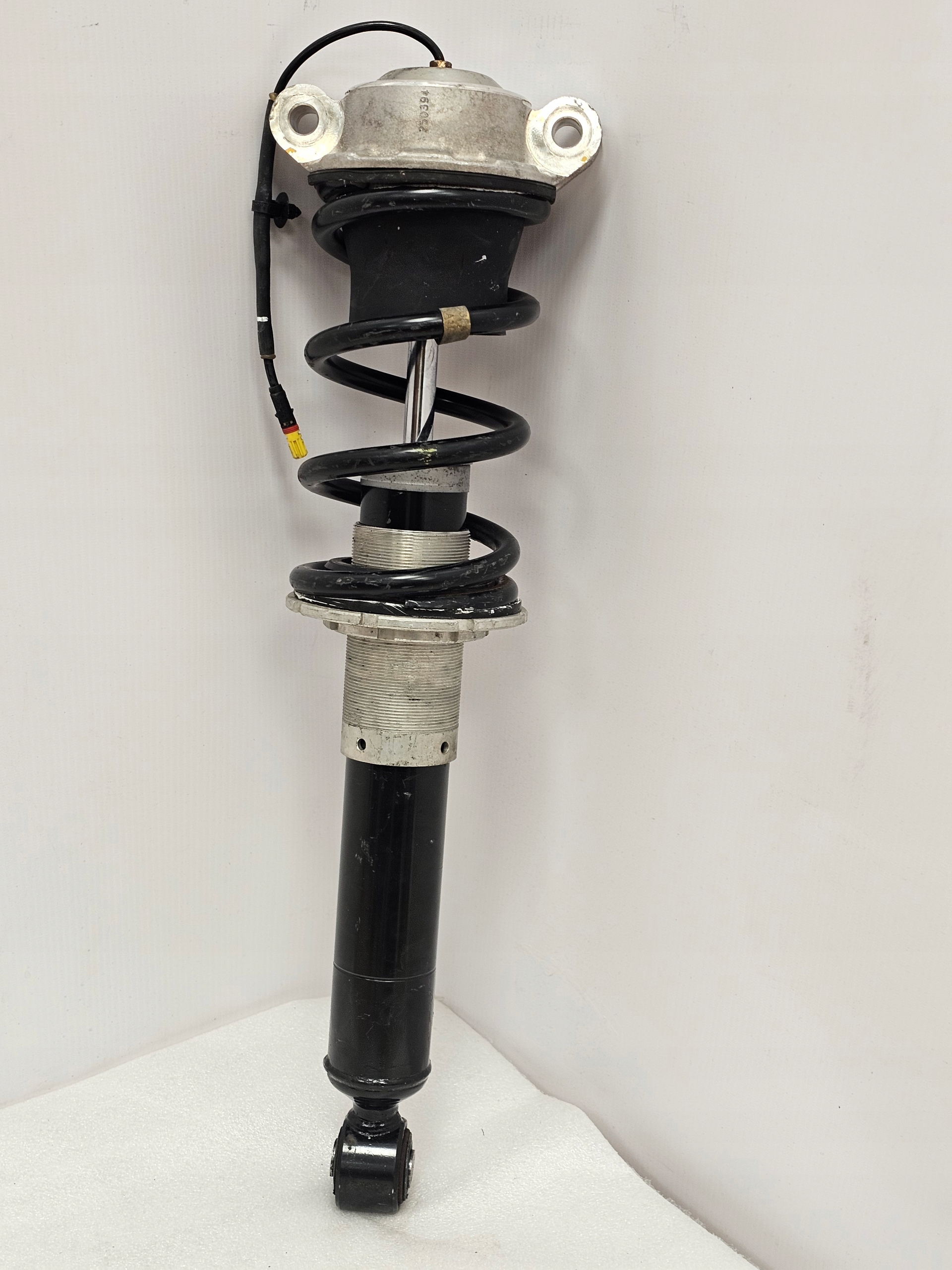 Amortyzator Shock Absorber Ferrari 488 Pista Przód Przedni - galeria