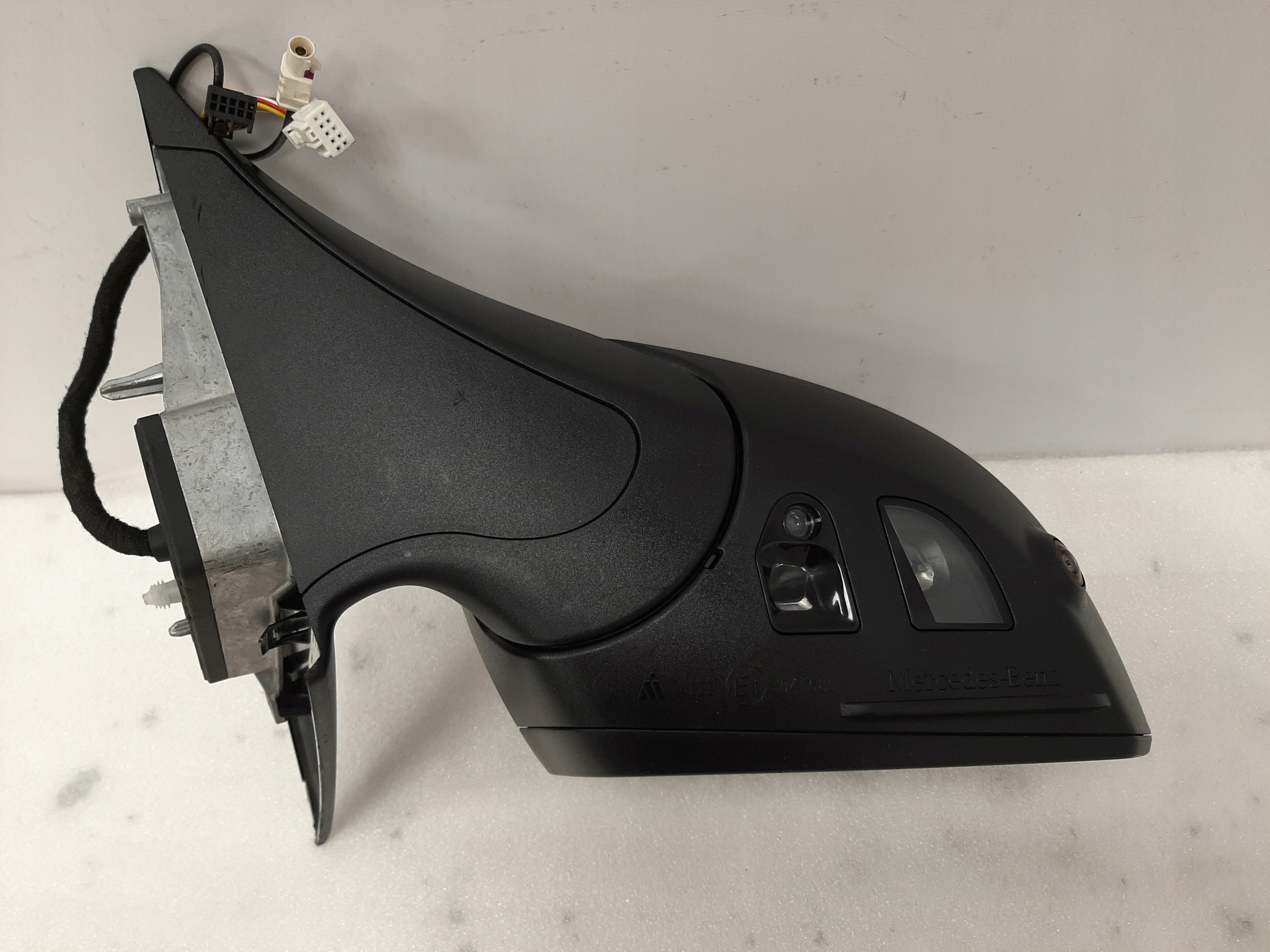 Lusterko LEWE Mercedes W206 PIN 8+9+1 Kamera - galeria