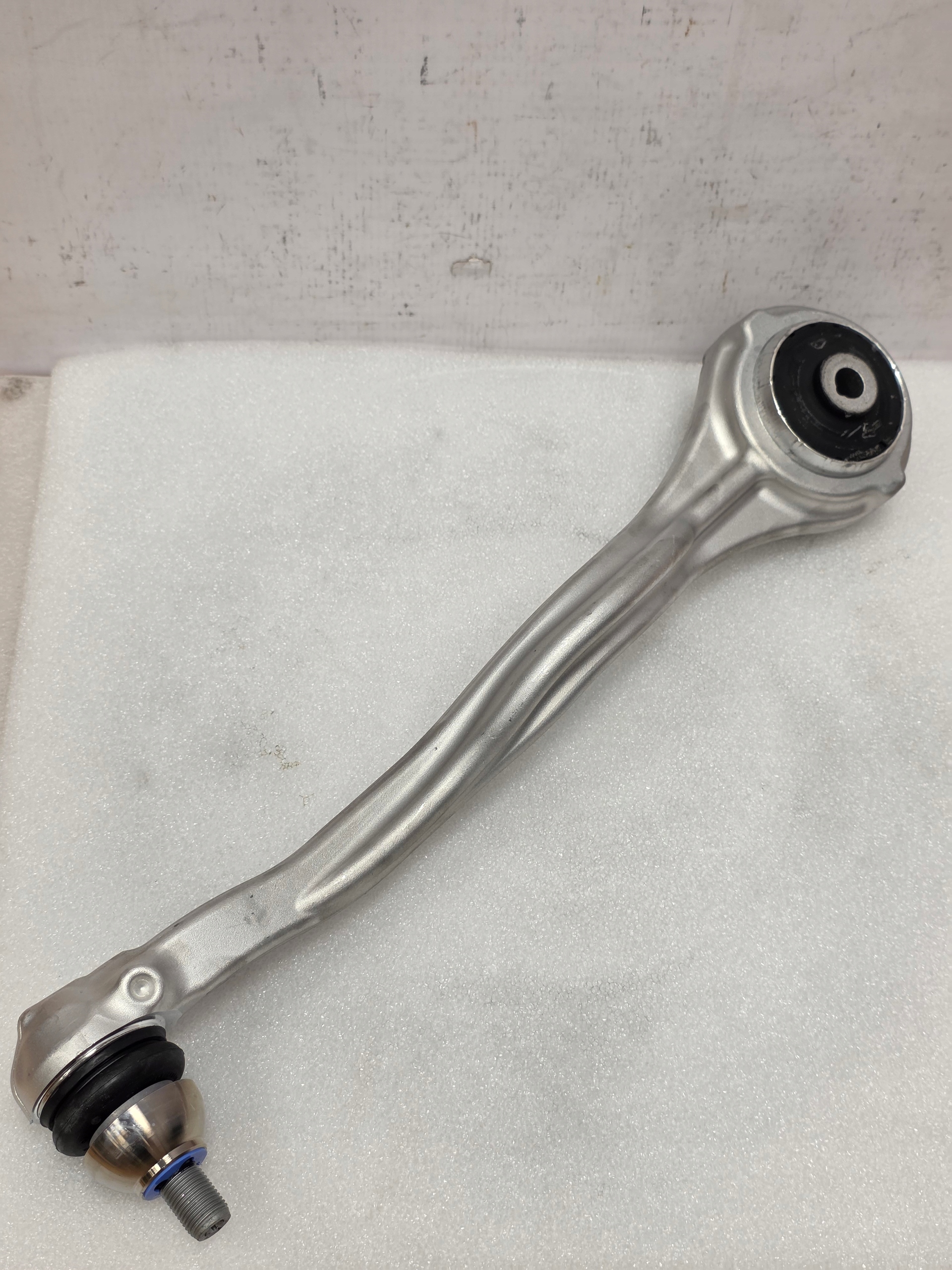 Wahacz Przedni Prawy Mercedes W223 2WD A2233336000 - galeria