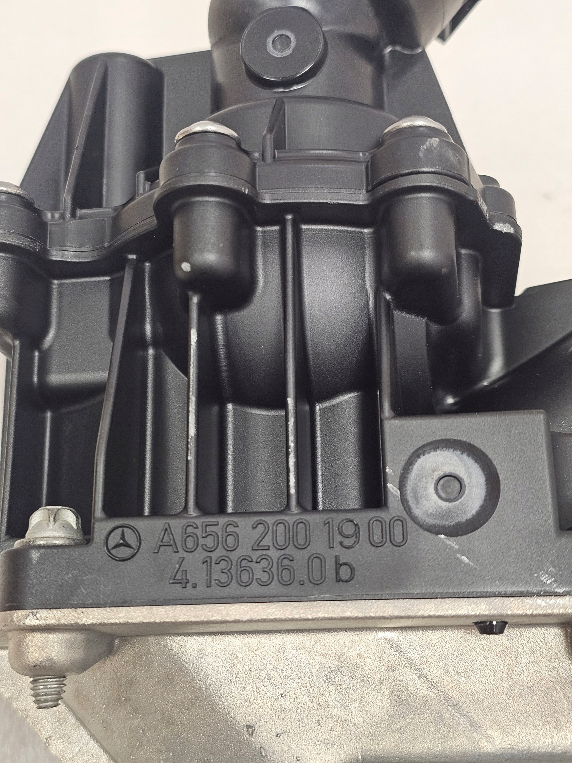 Termostat i Pompa Wody Mercedes OM656 W213 W222 W167 W253 - galeria