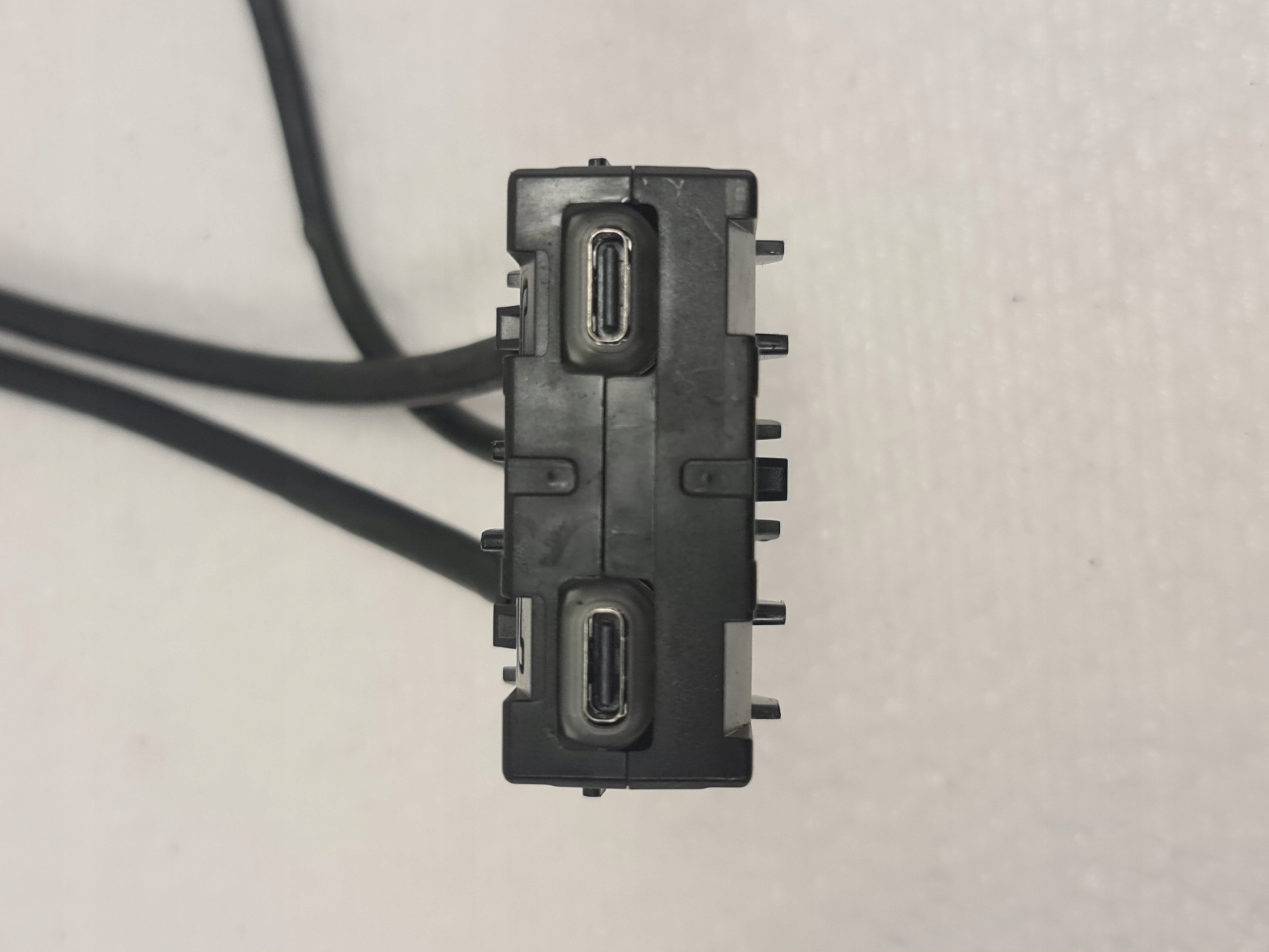 Moduł USB Mercedes W206 W295 A2068205401 - galeria