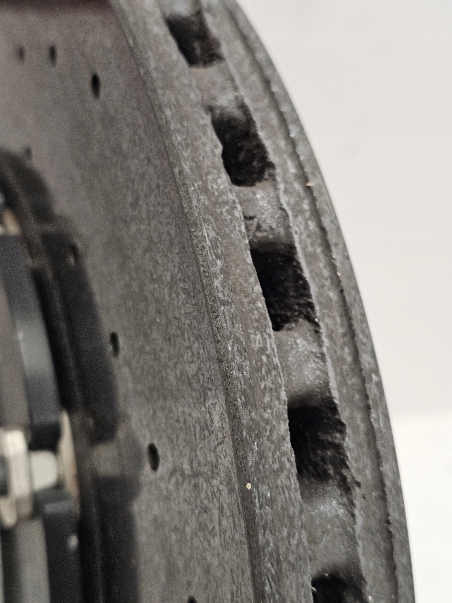 Tarcza CERAMICZNA Lamborghini Urus Tył Tylna LEWA Rear Brake Disc Left - galeria