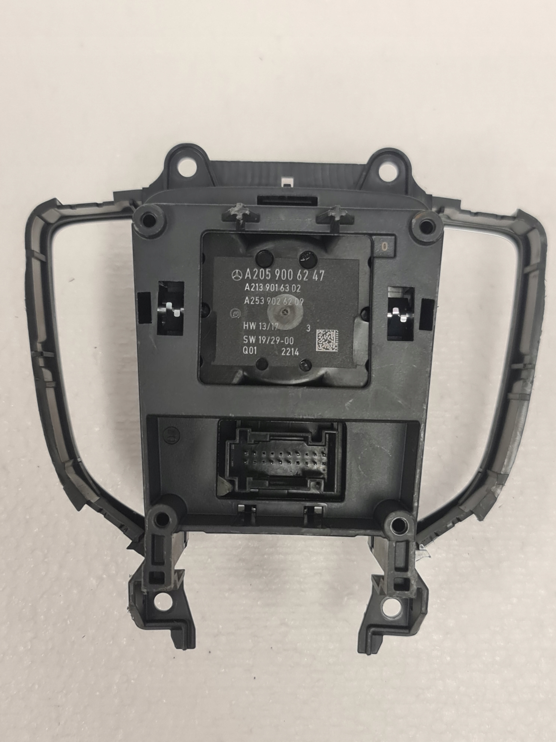Comand Pokrętło Mercedes W205 9G Touchpad iDrive - galeria