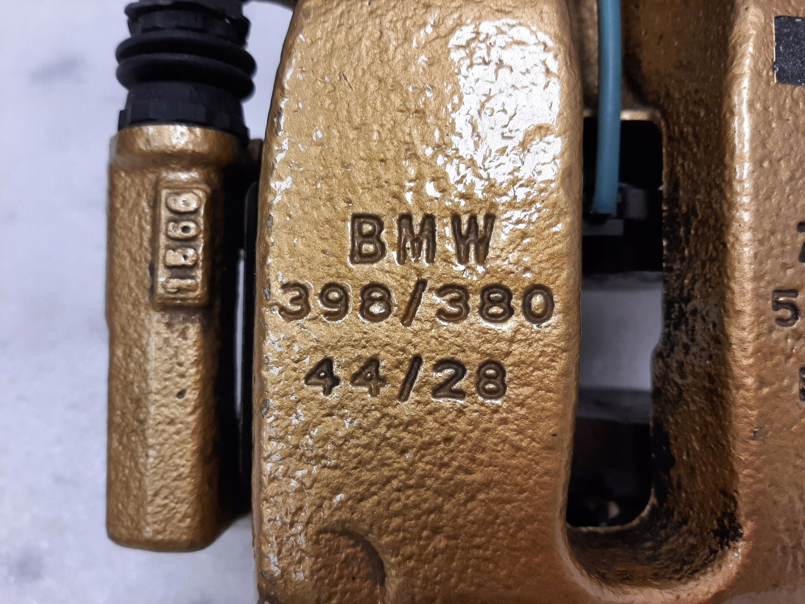 Zaciski BMW Ceramika M5 F90 M8 F91 M3 G80 M4 G82 - galeria