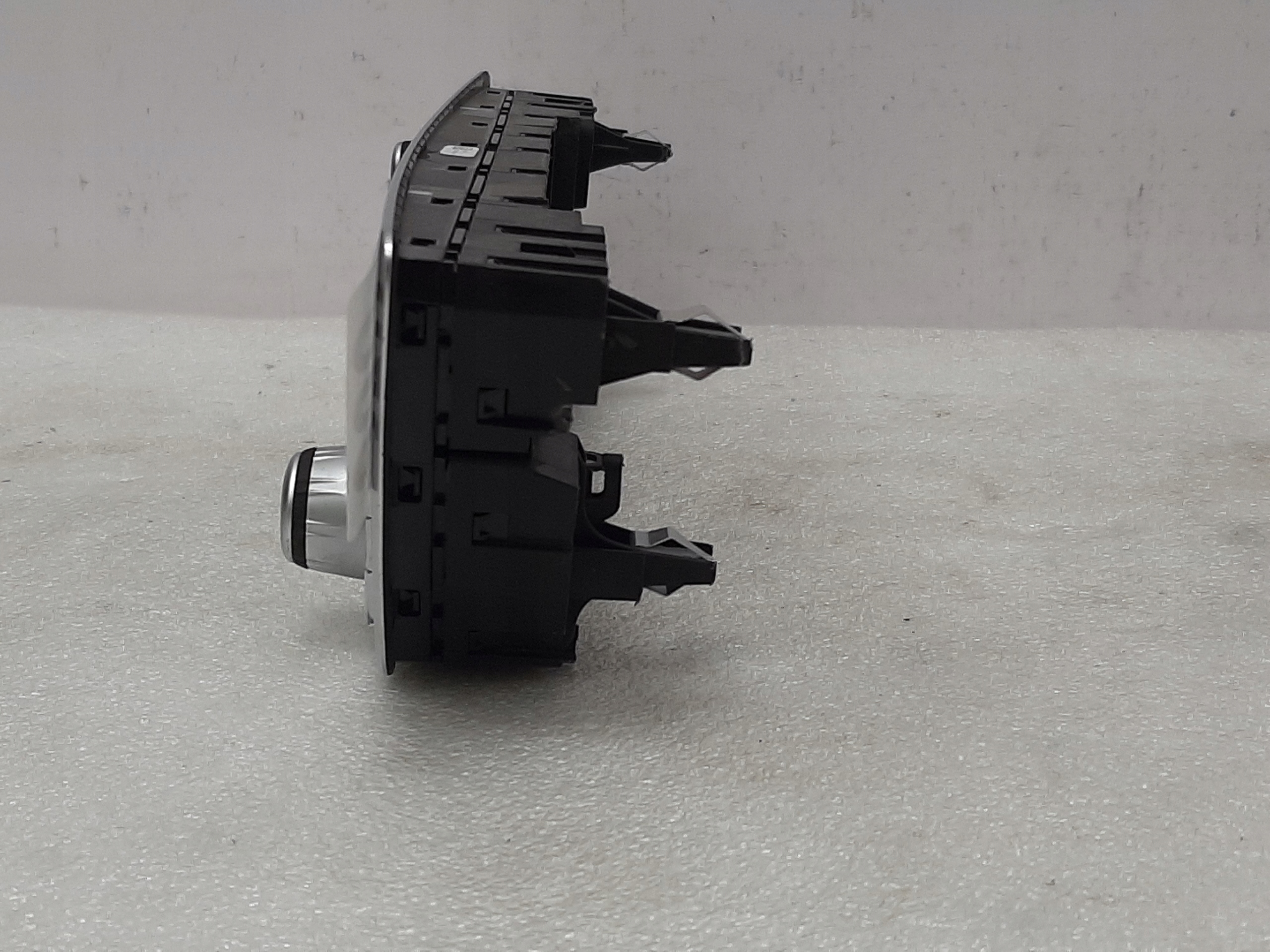 Panel radia i klimatyzacji BMW G11 G12 6999381 - galeria