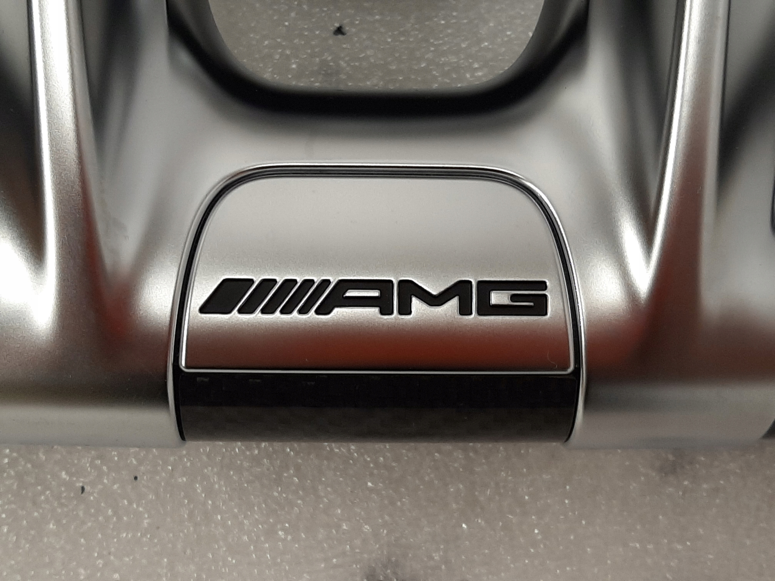 Kierownica Mercedes AMG GRZANA Carbon Alcantara - galeria