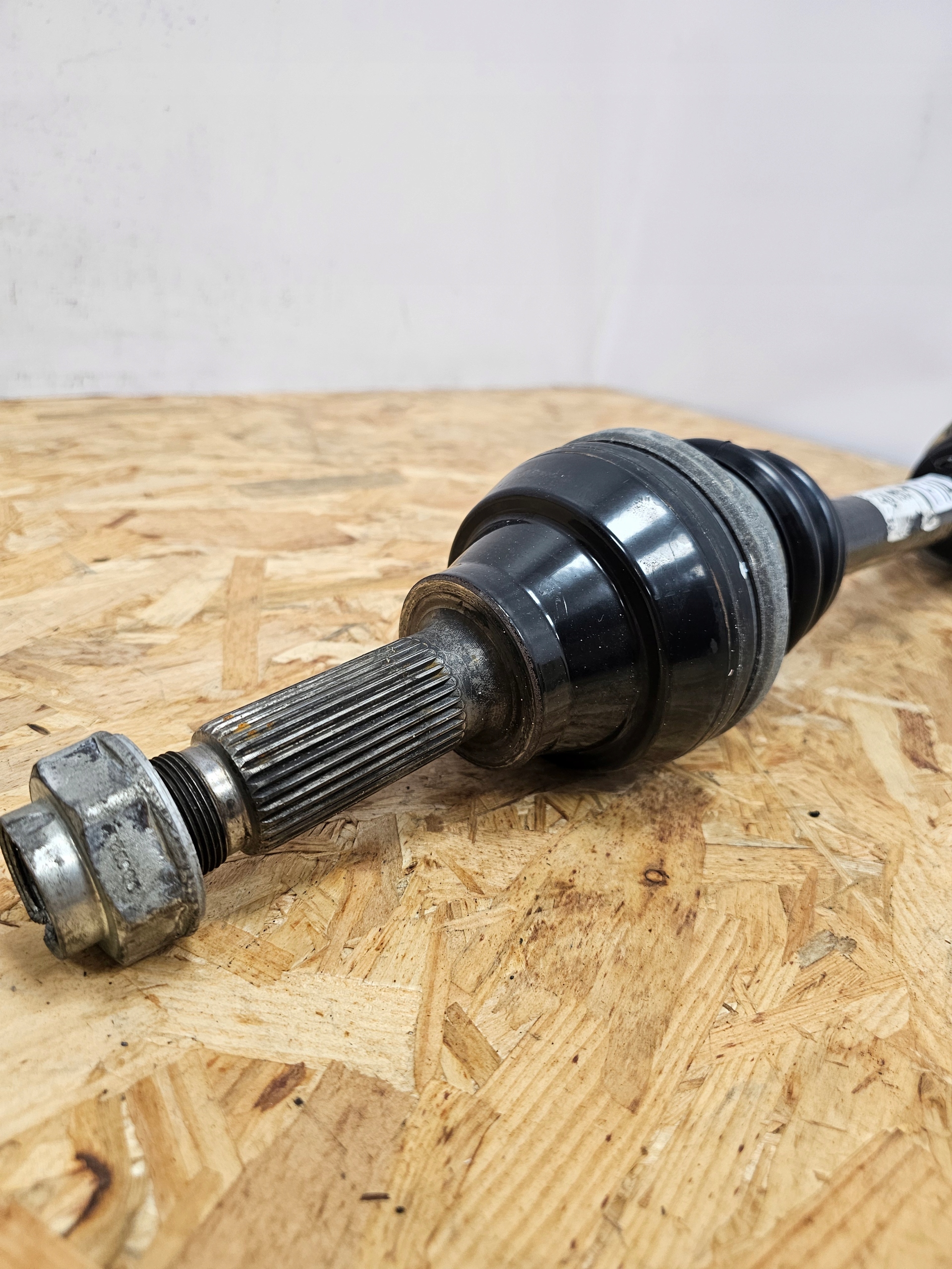 Półoś Axle Shaft FERRARI California 226650 - galeria