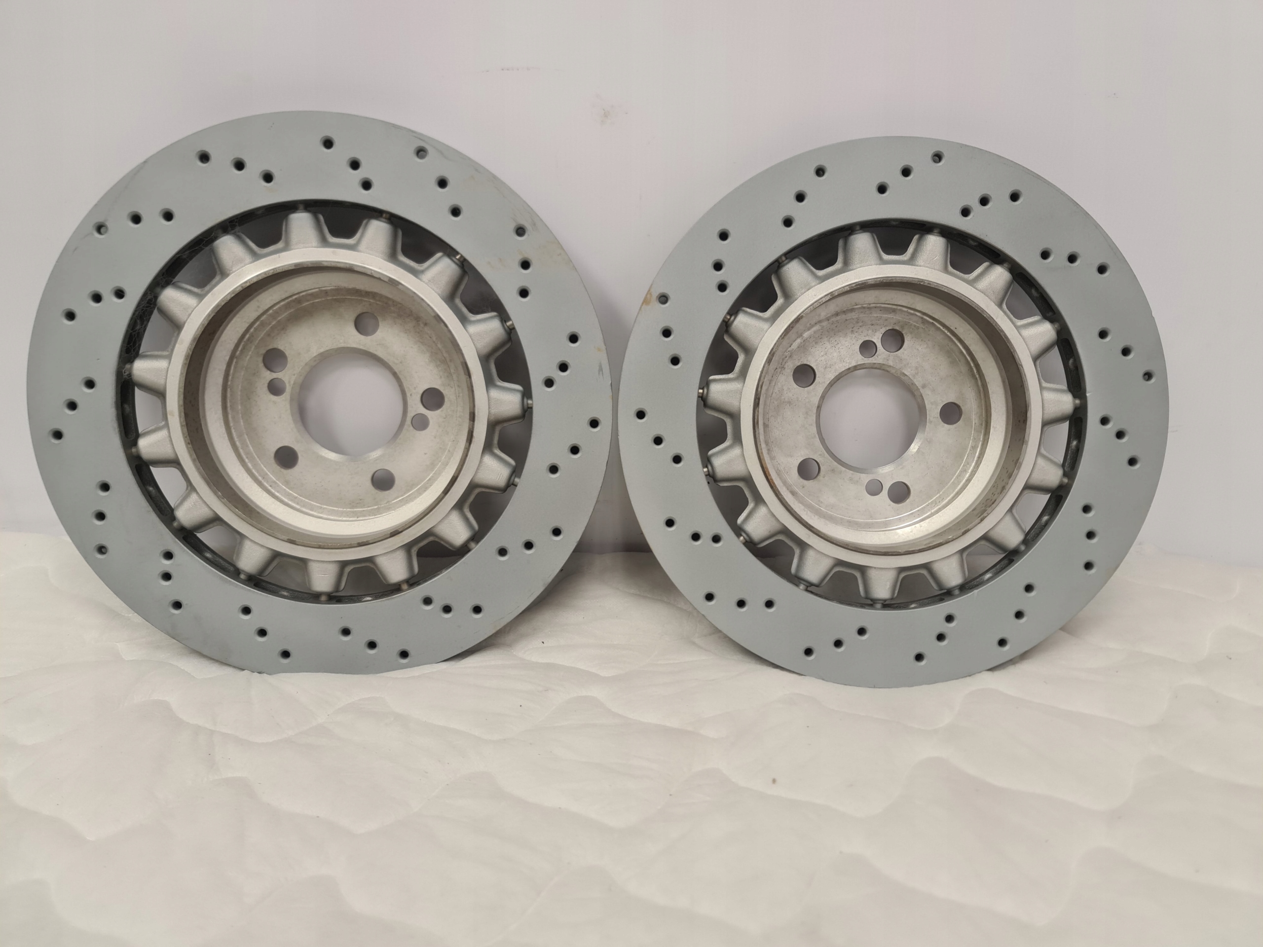 Tarcze BMW M2 F87 M2 LCI TYŁ 8072019 8072020 Nowe! - galeria