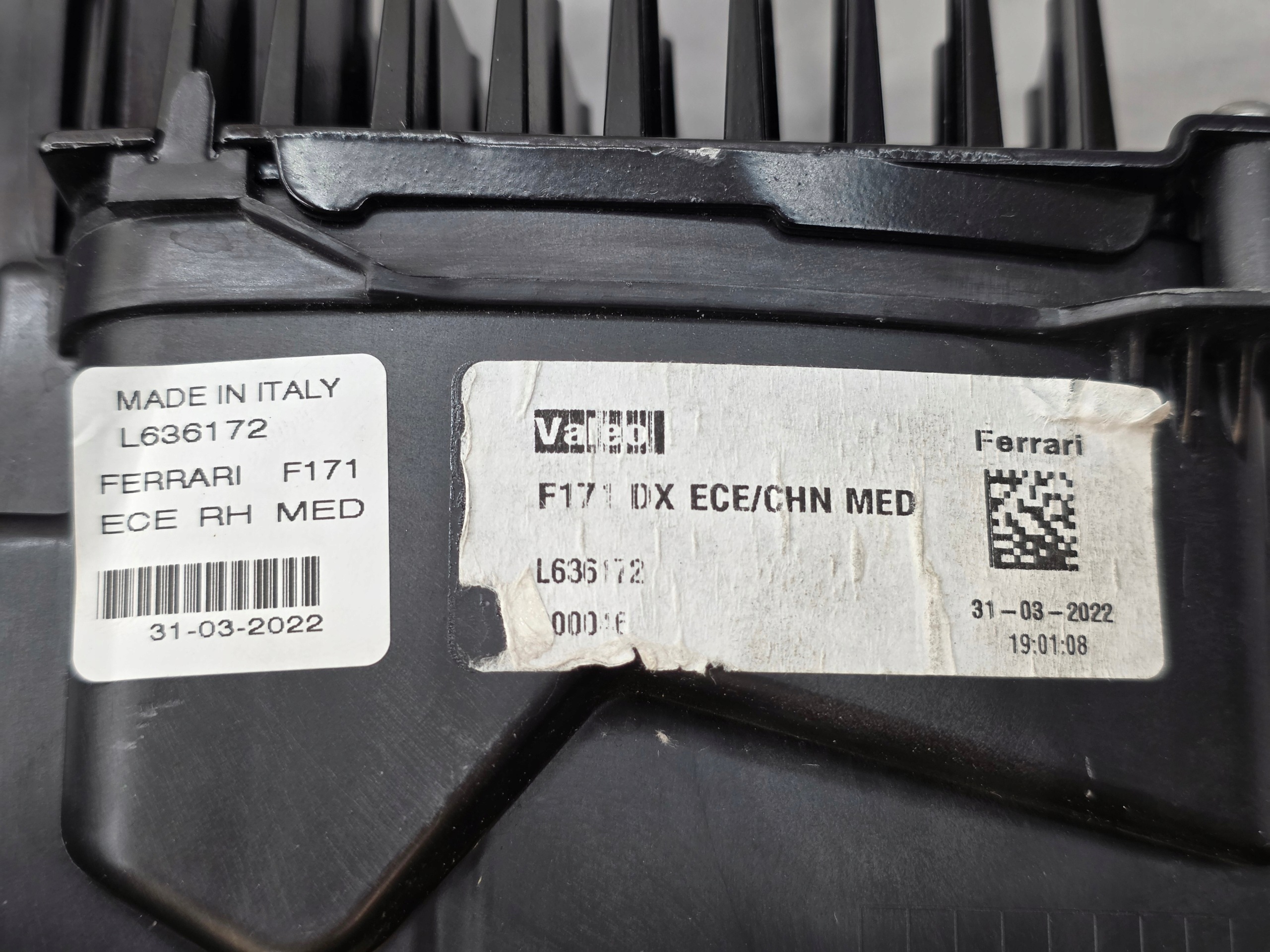 Lampa Przód Przednia Prawa FERRARI 296 MED F171 - galeria
