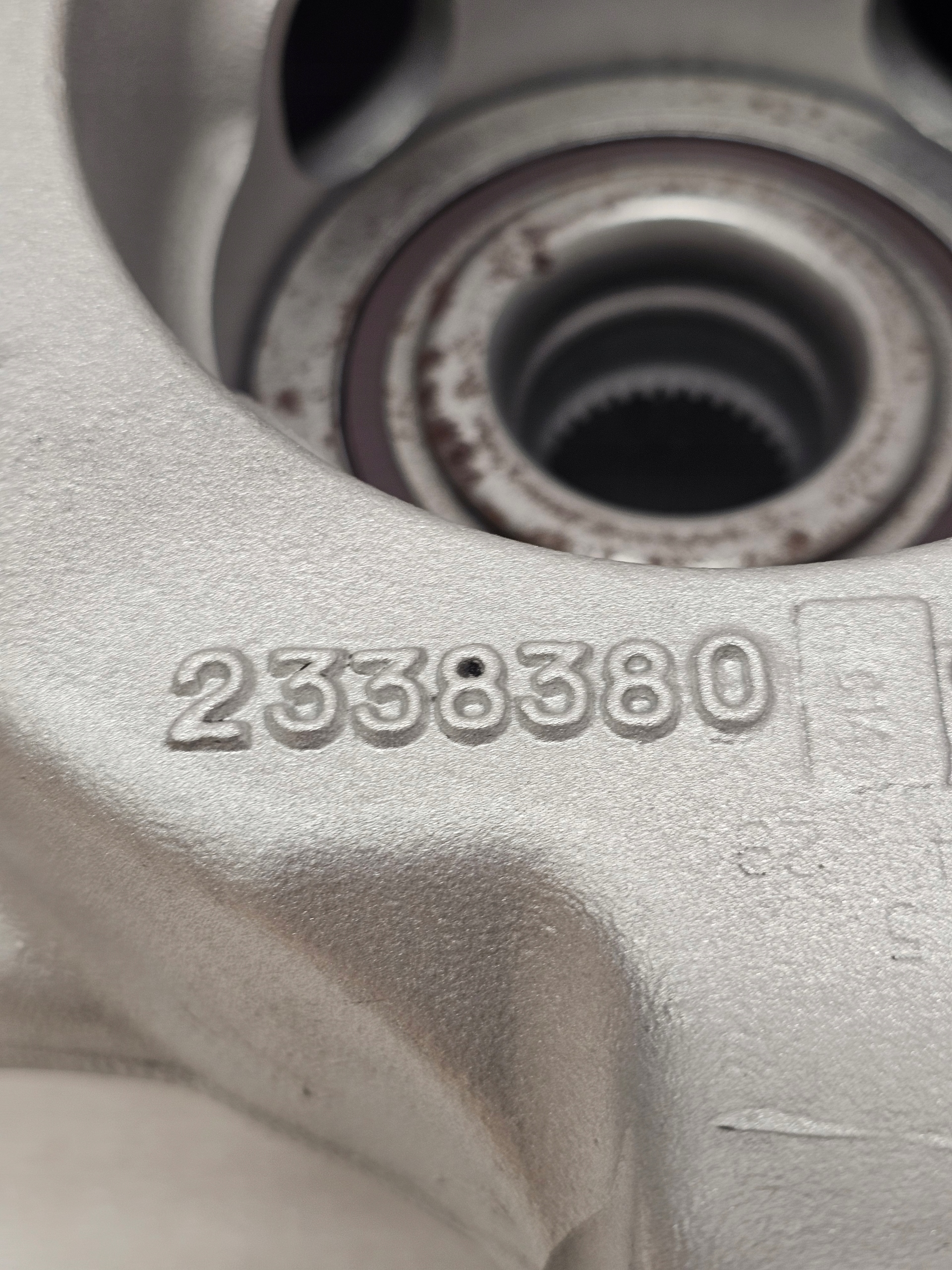Zwrotnica Piasta Ferrari Portofino 458 Italia 488 Portofino PRAWY TYŁ - galeria