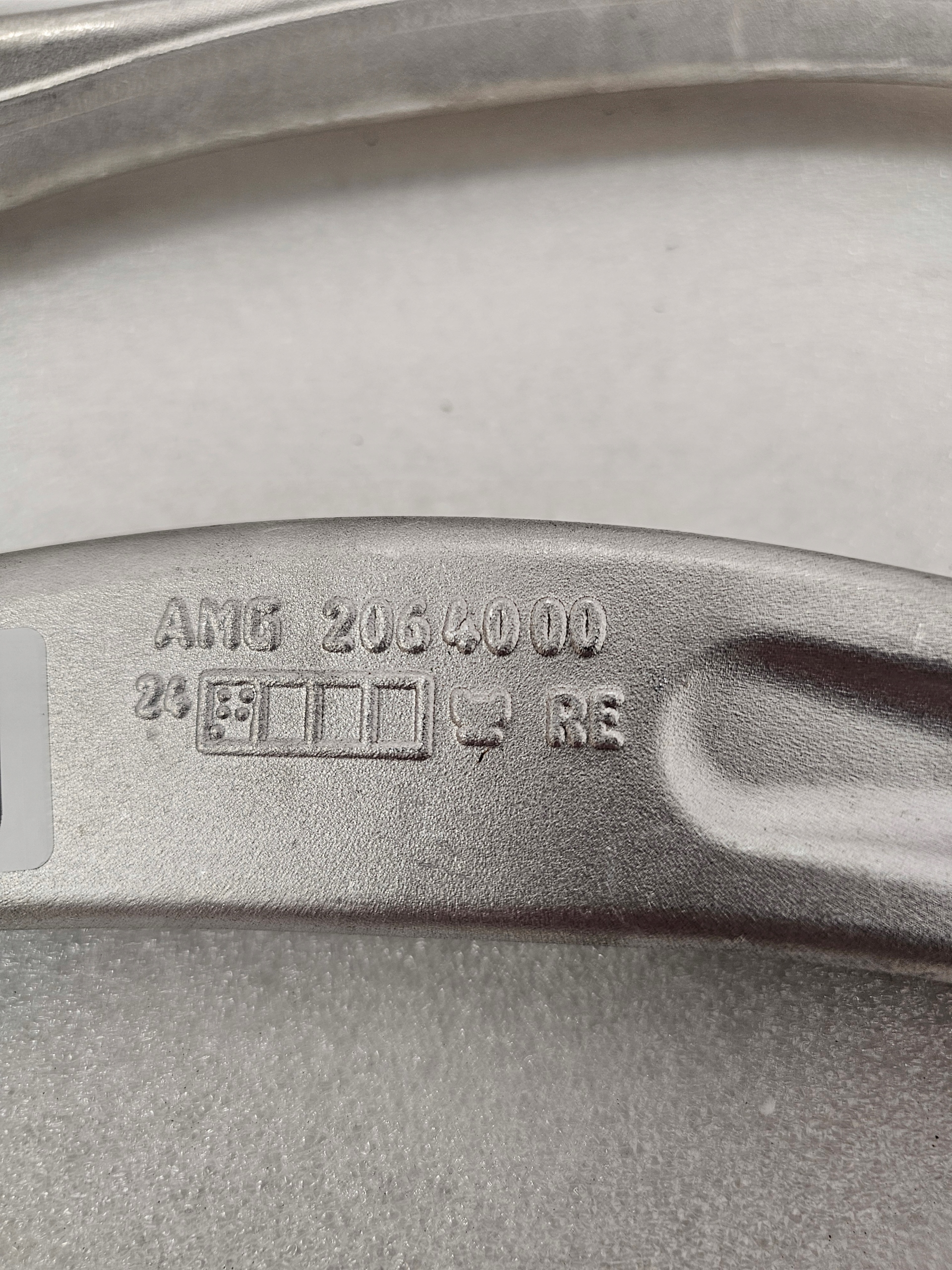 Wahacz Przedni Prawy Mercedes AMG W206 W214 W236 C63 E53 CLE 53 - galeria