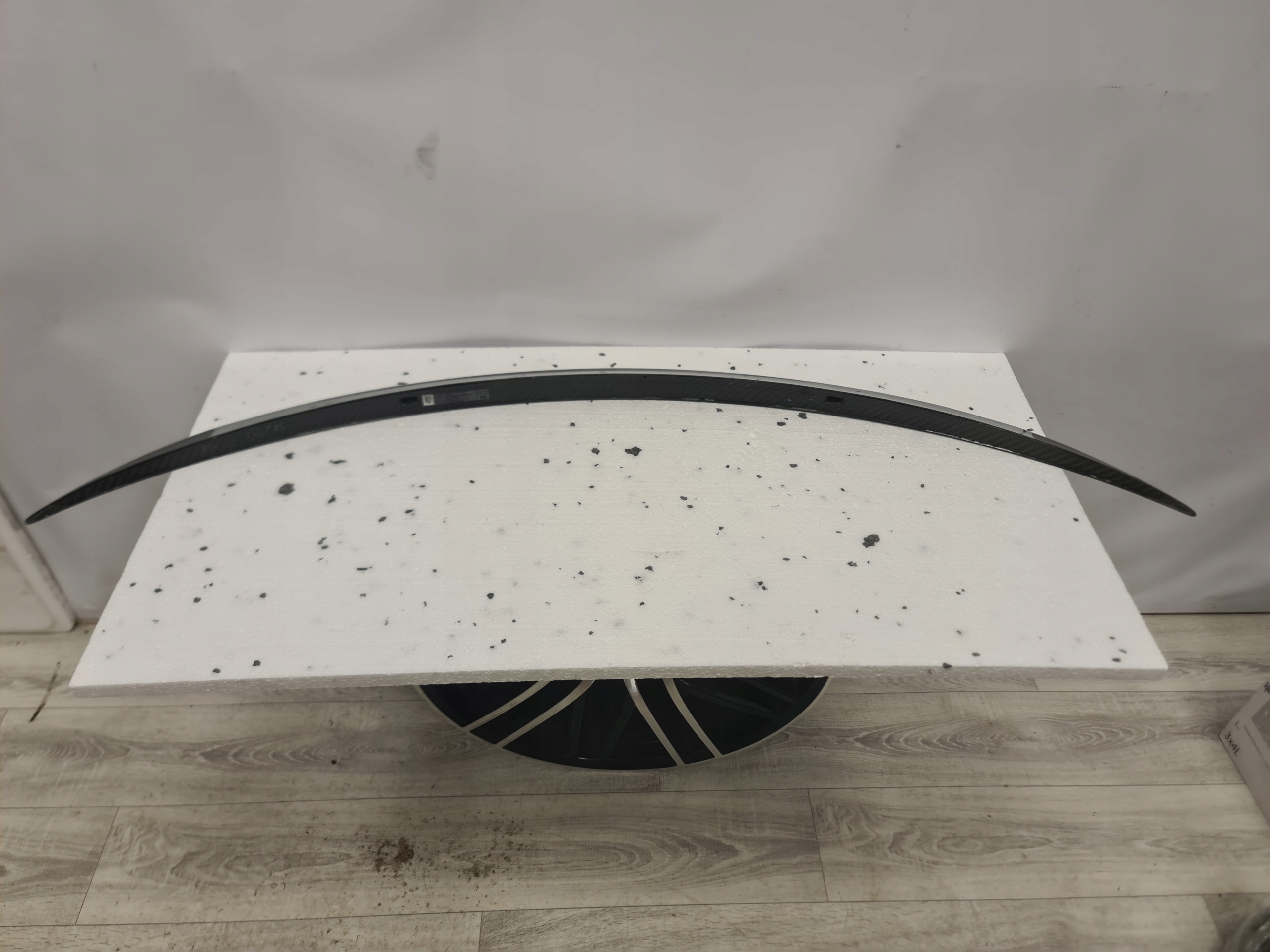 Lotka Spoiler klapy Mercedes W238 E Cabrio CARBON - galeria