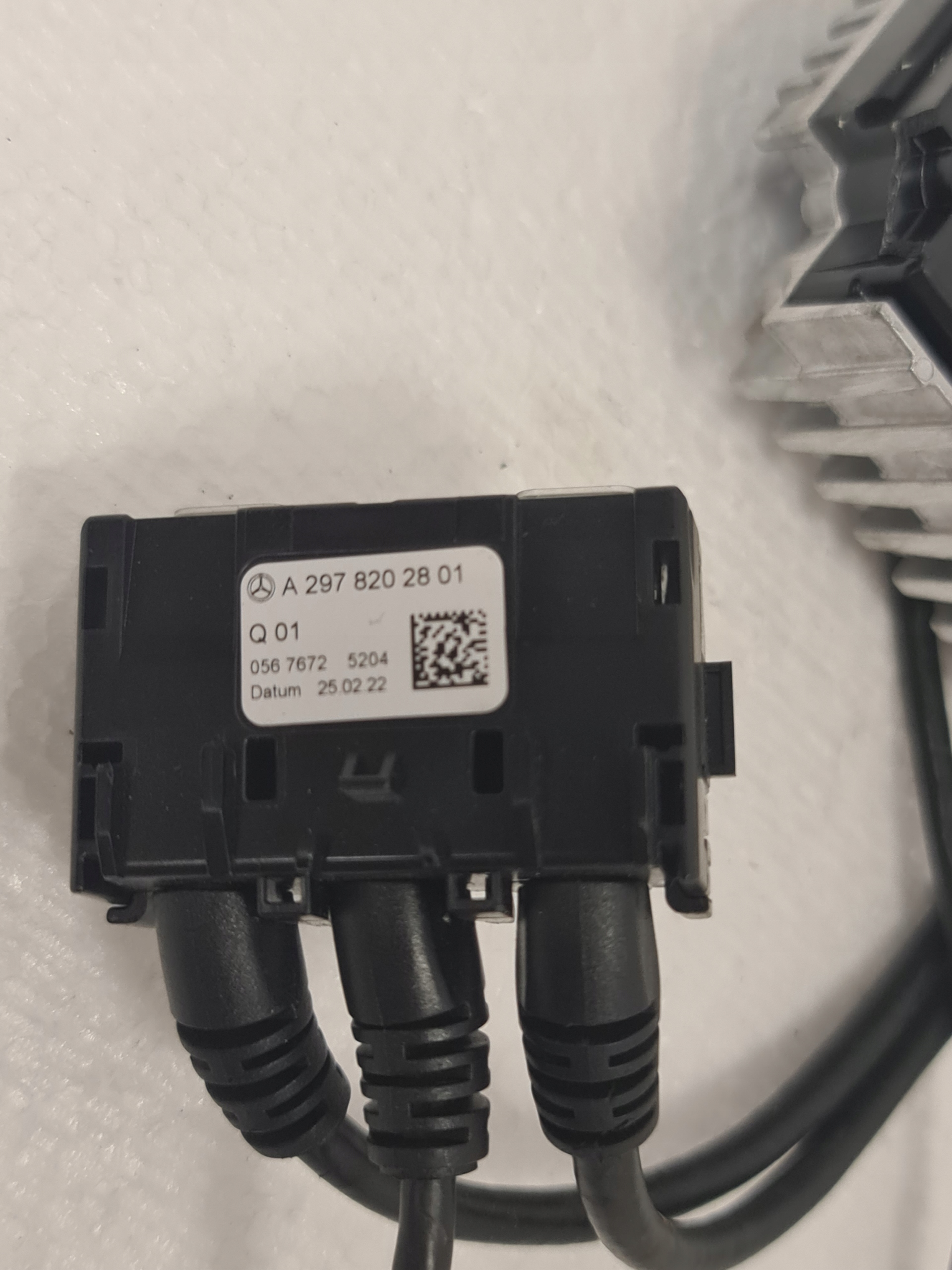 Moduł USB Mercedes W206 W295 A2068205401 - galeria