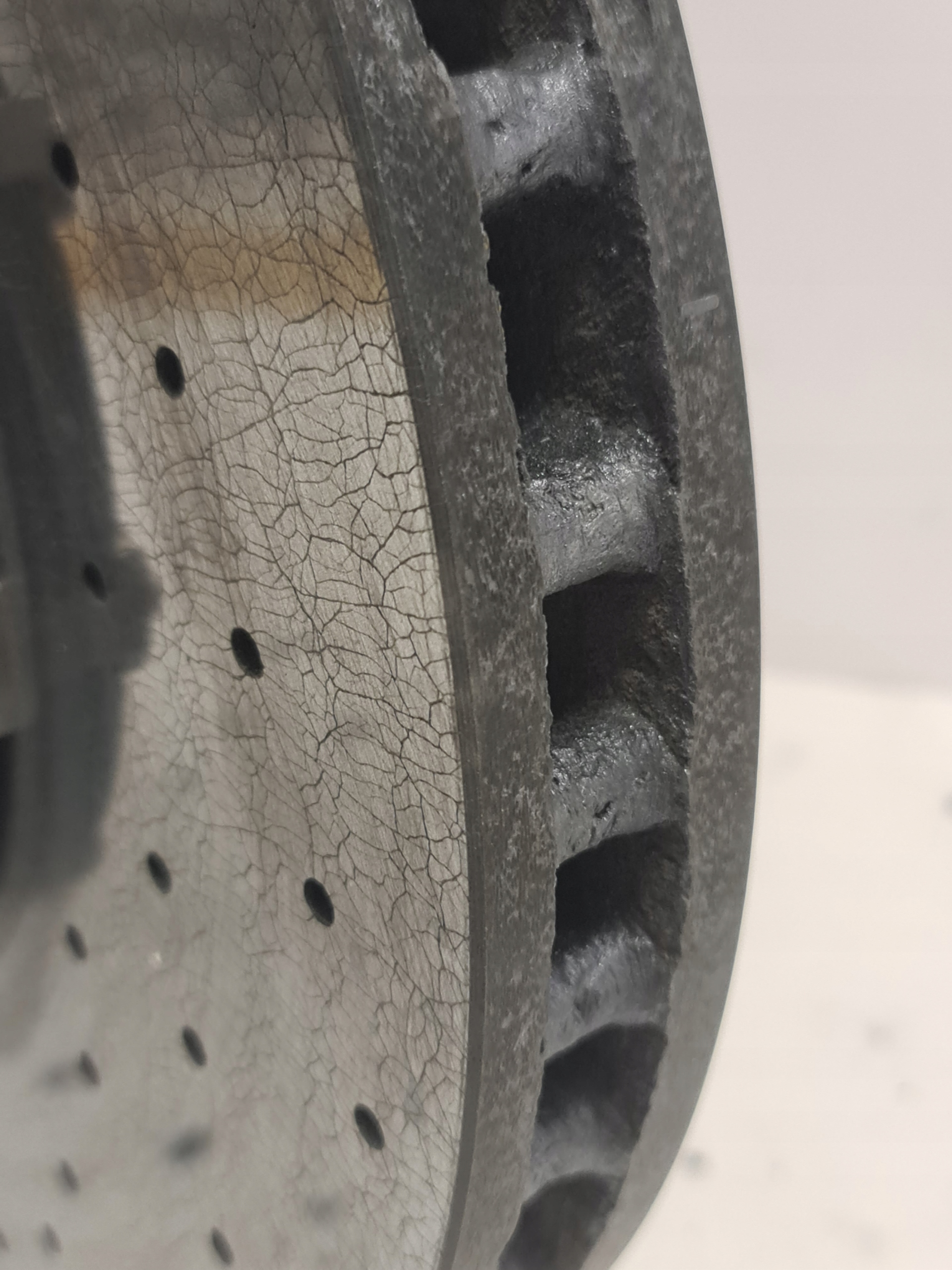 Tarcza CERAMICZNA Mercedes AMG Przód LEWA W213 - galeria