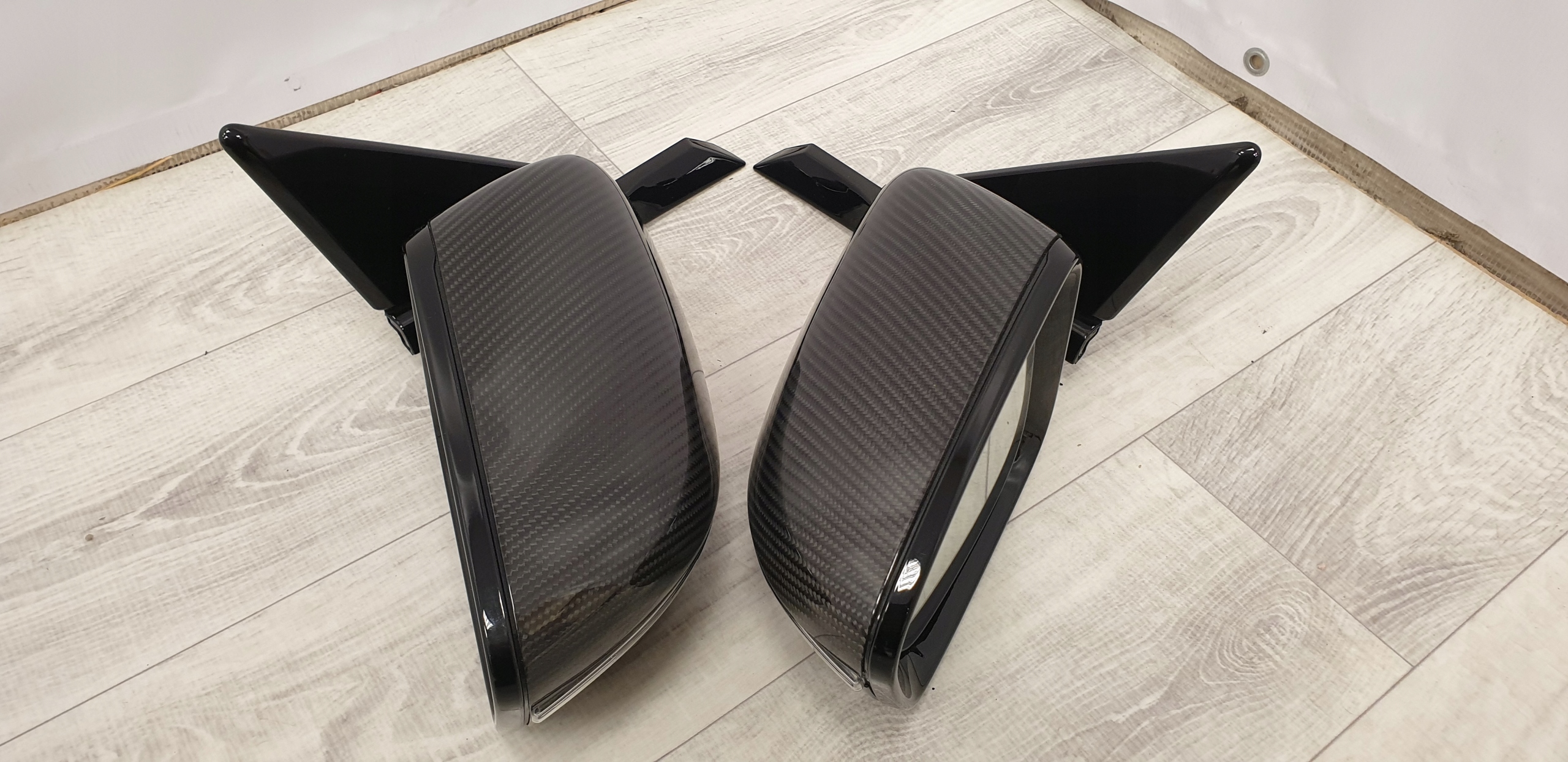 Lusterko PRAWE BMW 8 G14 G15 G16 CARBON 9 PIN - galeria