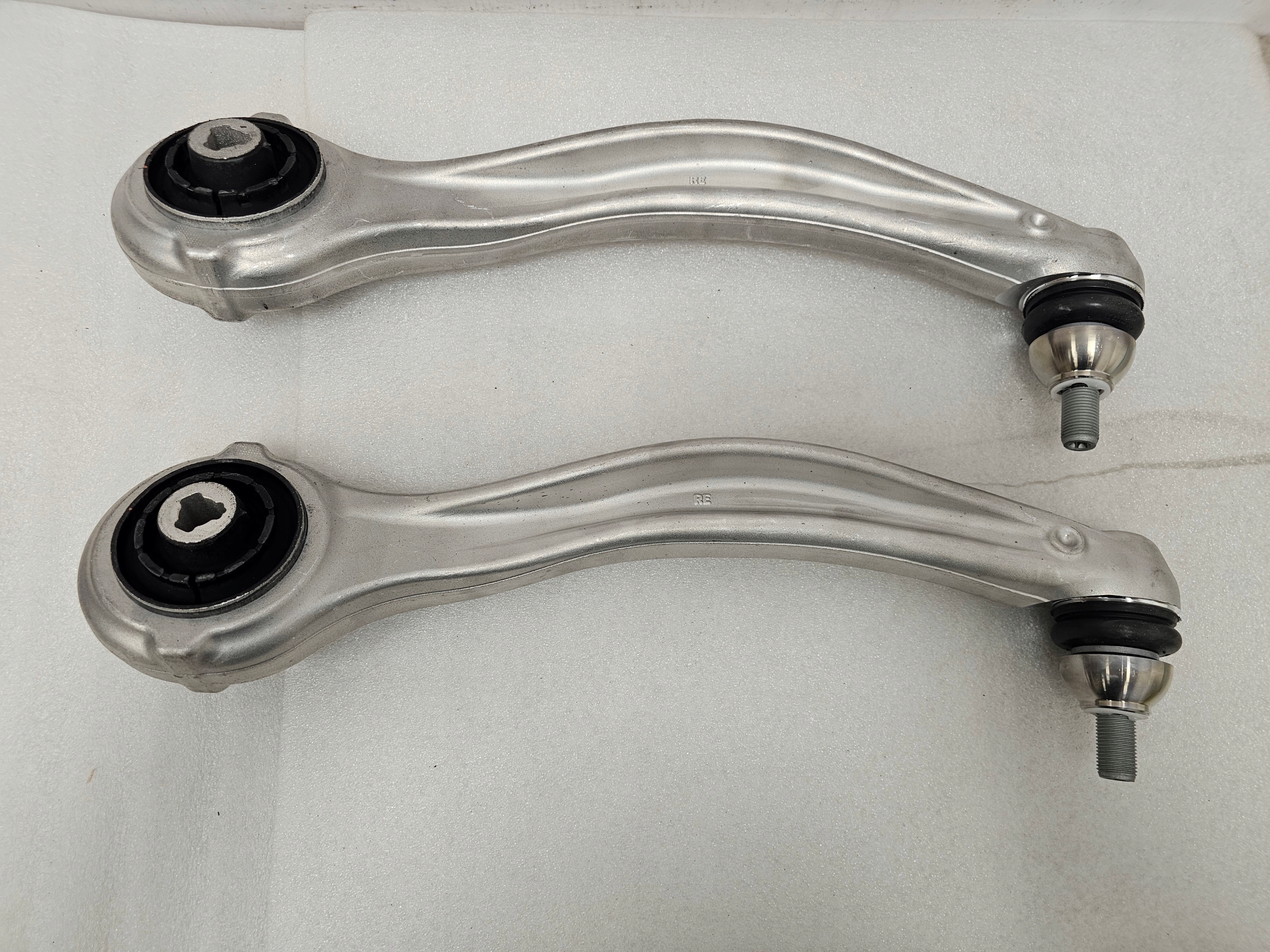 Wahacz Przedni Prawy Mercedes AMG W206 W214 W236 C63 E53 CLE 53 - galeria