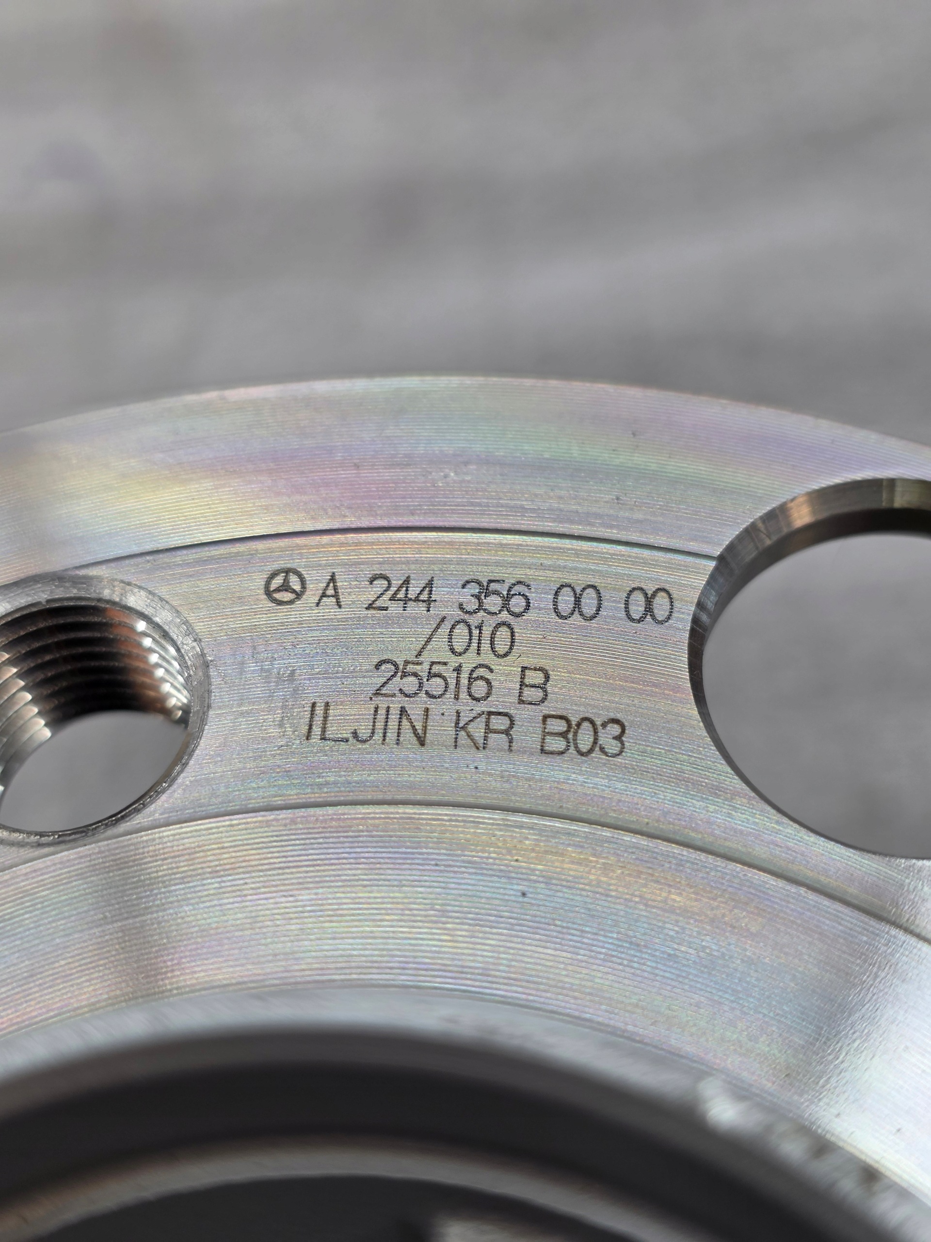 Piasta Łożysko TYŁ Mercedes W174 W178 CLA C174 C178 - galeria