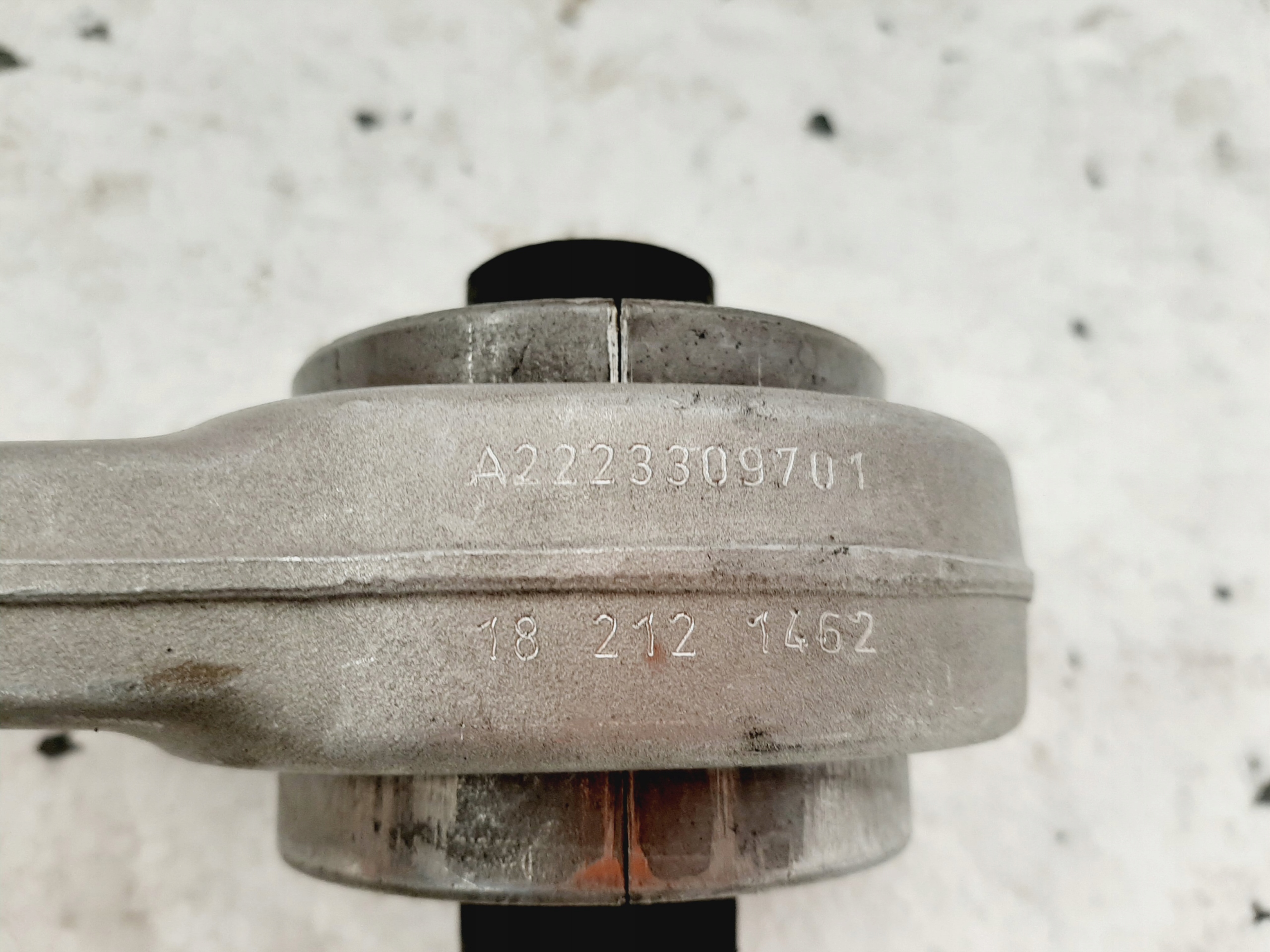 Mercedes S W222 W217 WAHACZ przedni LEWY - galeria