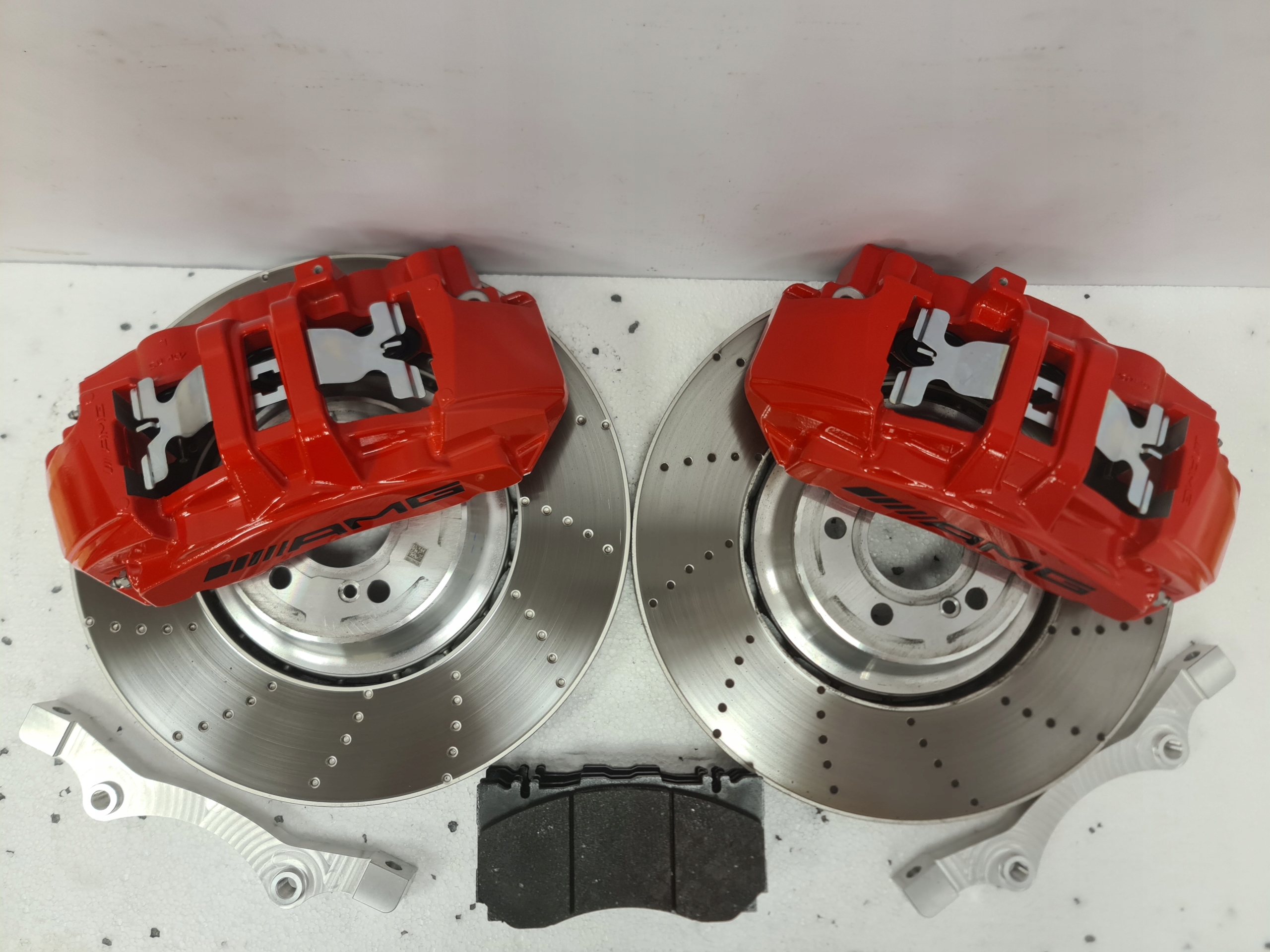 Zaciski Tarcze AMG Mercedes ZESTAW Big Brake W205 - galeria