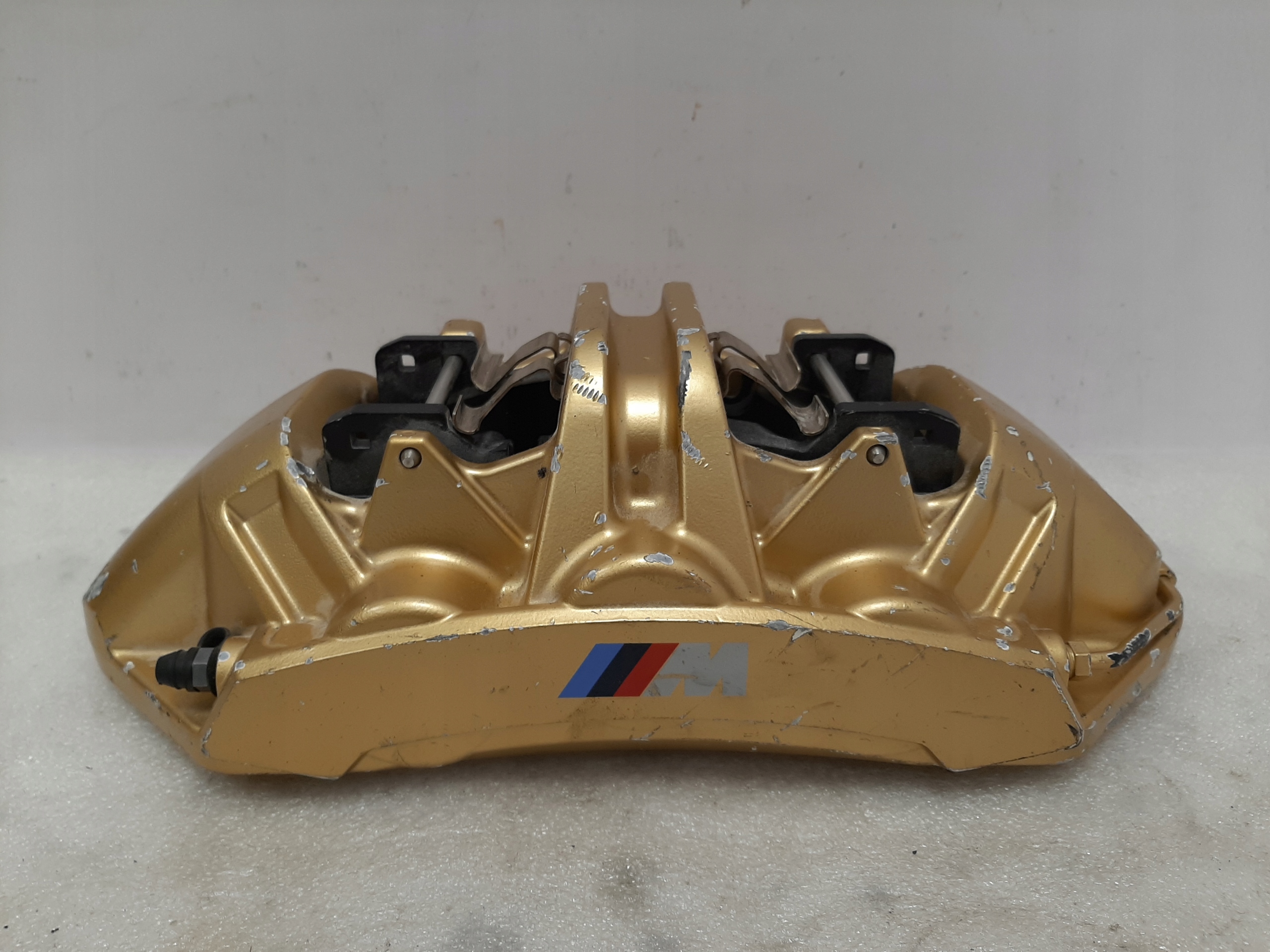 Zaciski BMW Ceramika M3 M4 M5 M8 G80 G82 F90 F91 - galeria