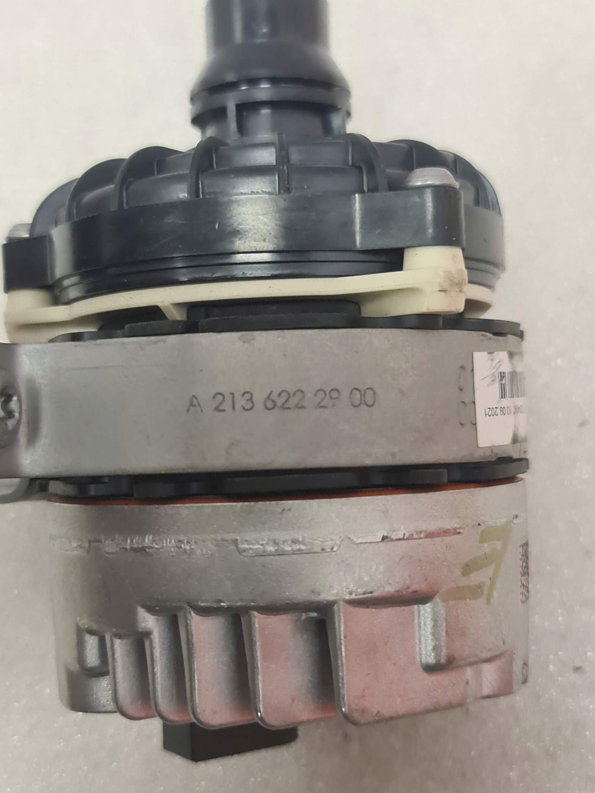 Pompa wody Mercedes W206 63 AMG W254 A0005001901 - galeria