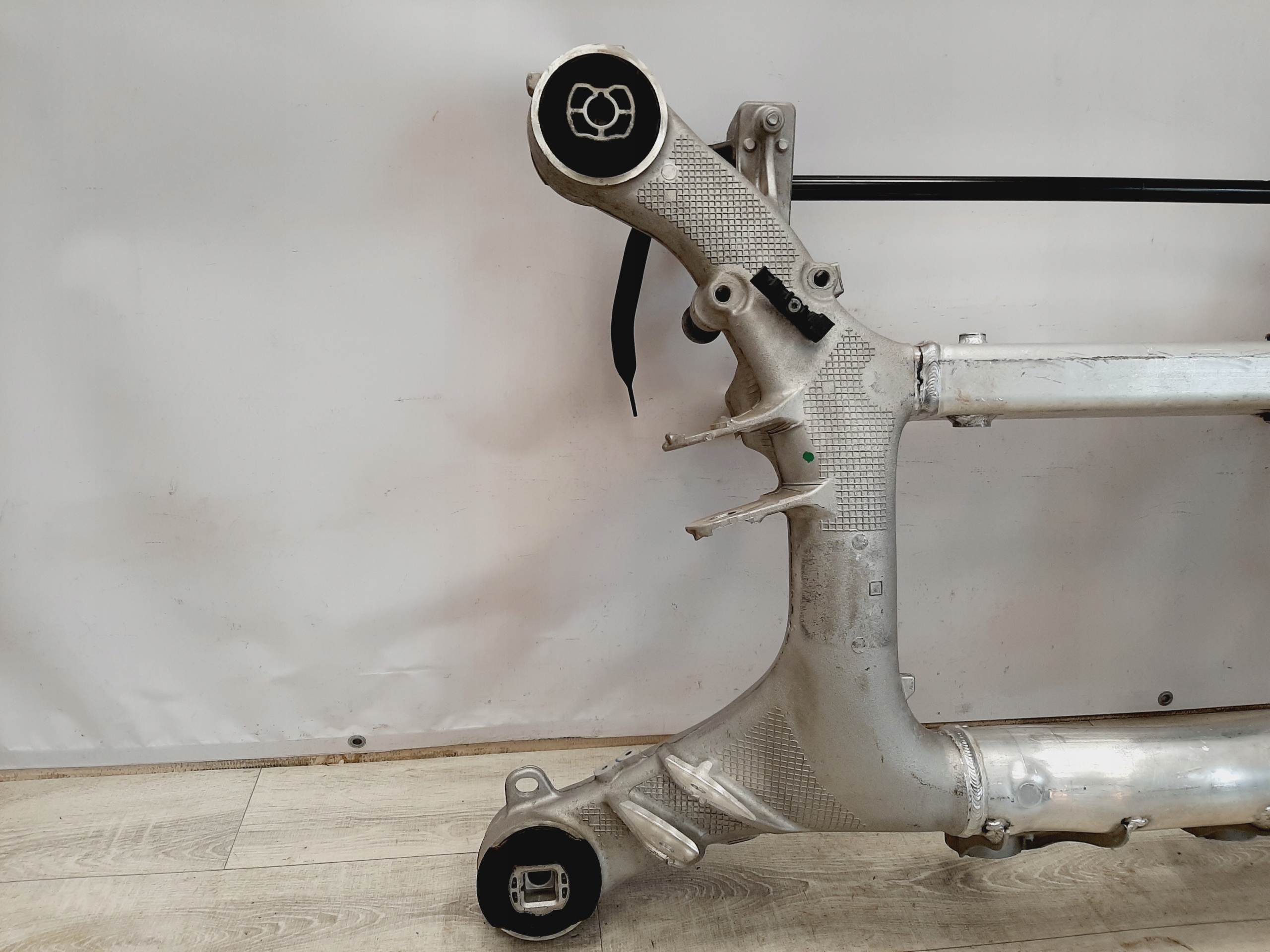 Belka zawieszenia Wózek Sanki TYŁ BMW G30 G16 - galeria