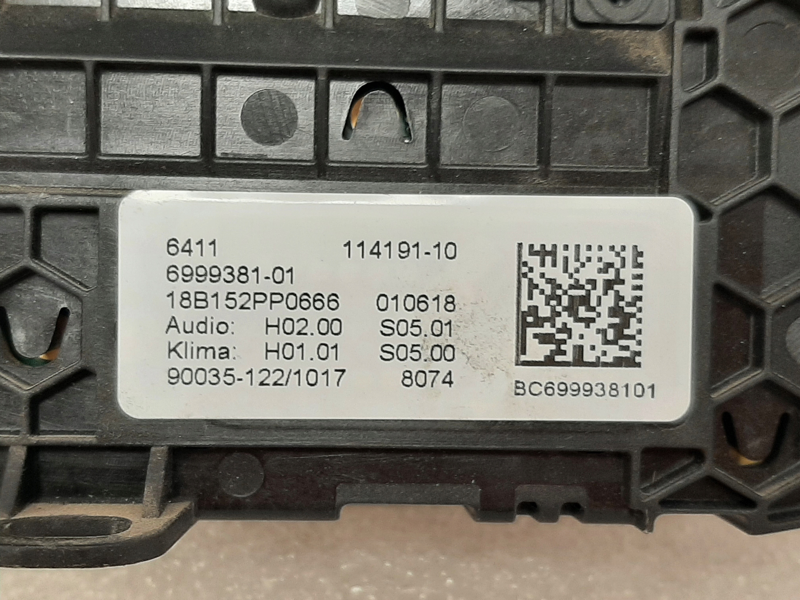 Panel radia i klimatyzacji BMW G11 G12 6999381 - galeria