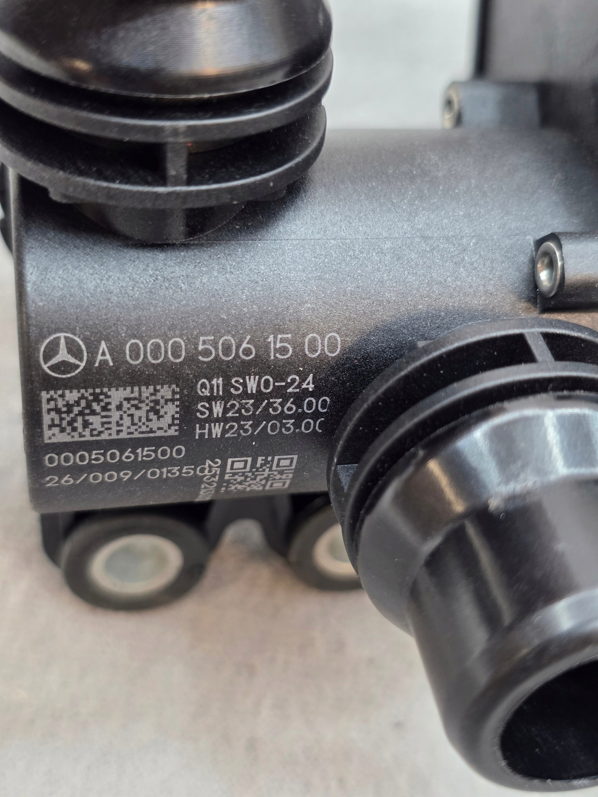 Zawór Wody Płynu Chłodniczego Mercedes A0005061500 - galeria