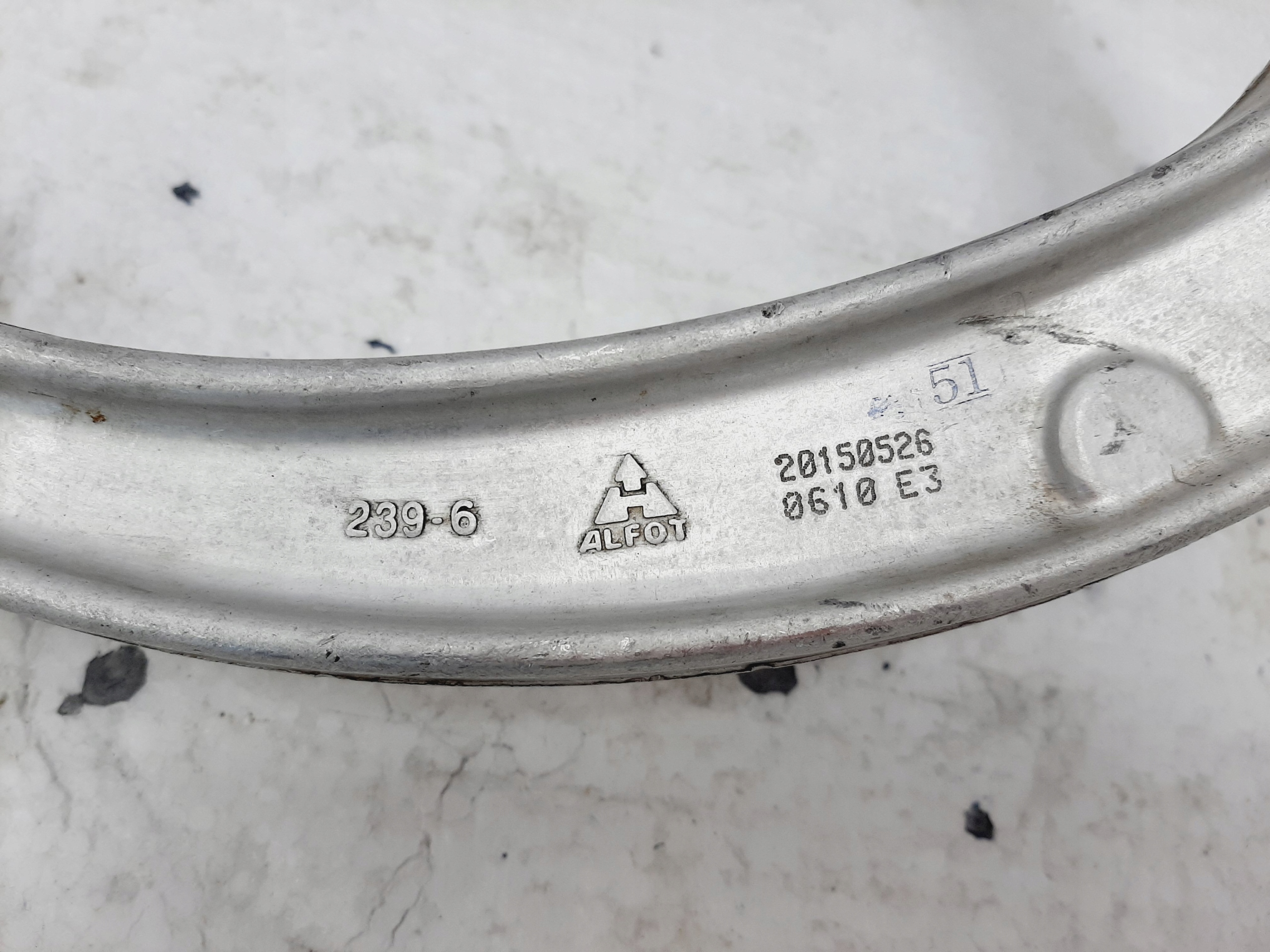Wahacz Górny Prawy Mercedes ML GL W166 Nowy - galeria