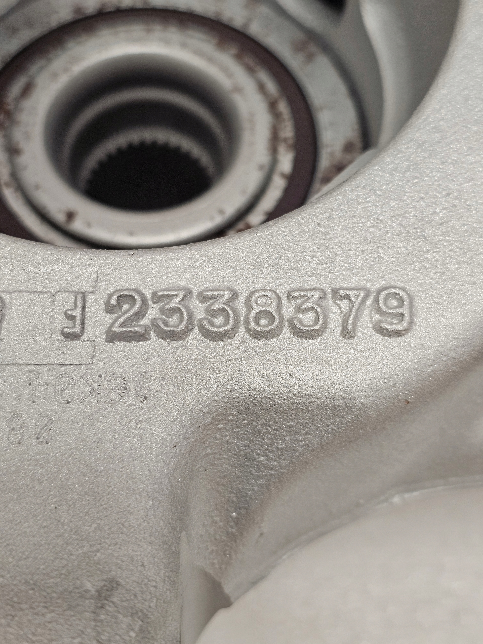 Zwrotnica Piasta Ferrari Portofino 458 Italia 488 Portofino LEWY TYŁ - galeria