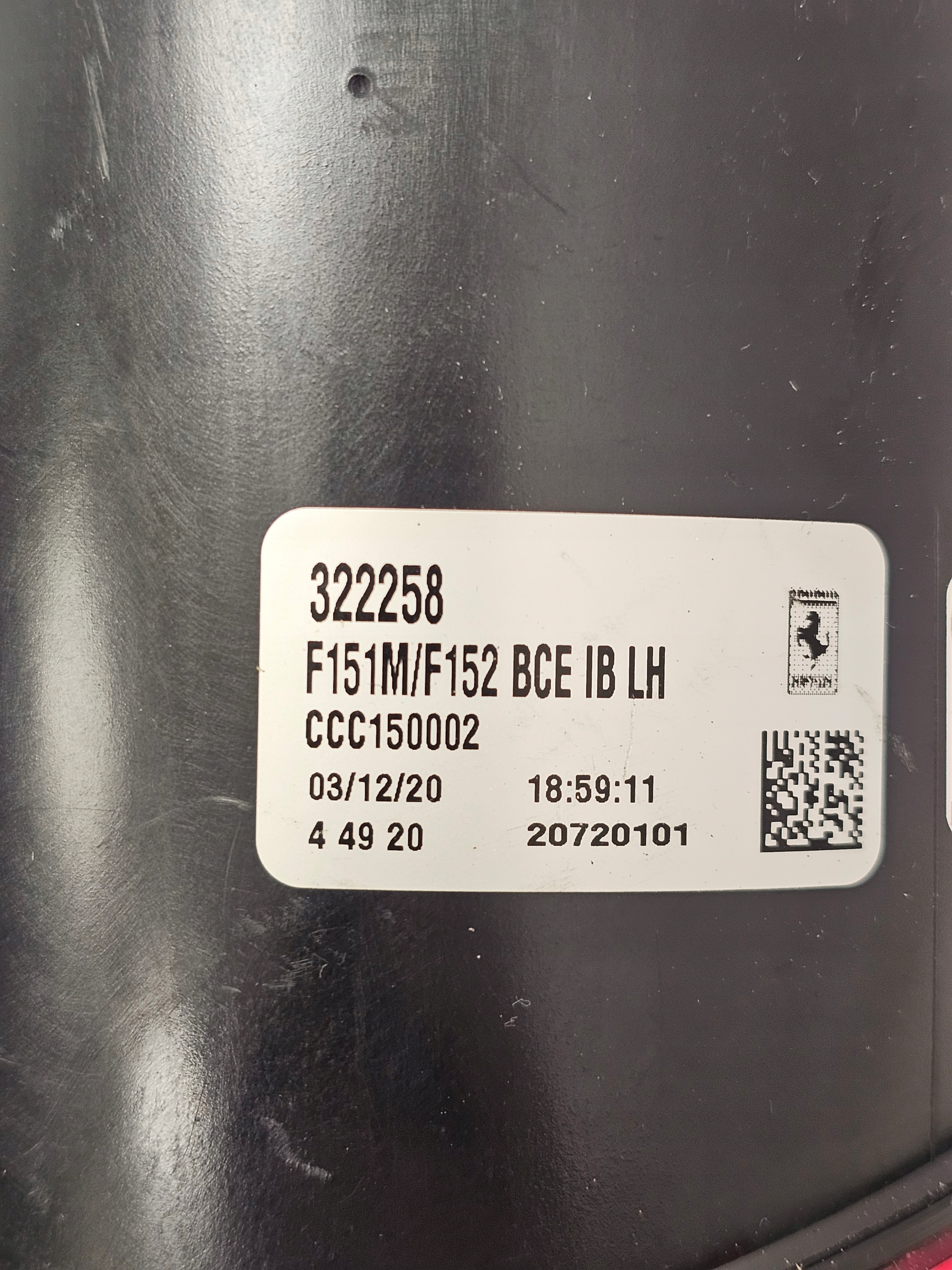 Lampa Tylna Tył Ferrari GTC4 812 F8 LEWA Wewnętrzna - galeria
