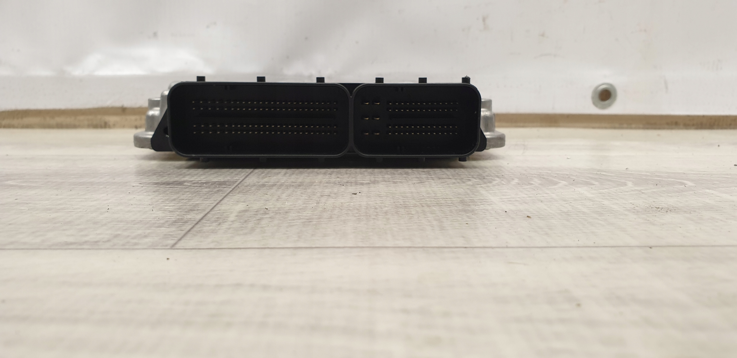 Sterownik Silnika Komputer ECU 8577764 BMW - galeria