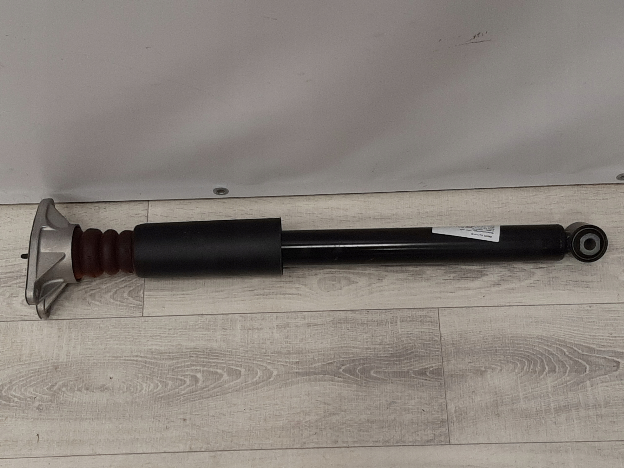 Amortyzator BMW F46 Lewy Prawy Tył - galeria
