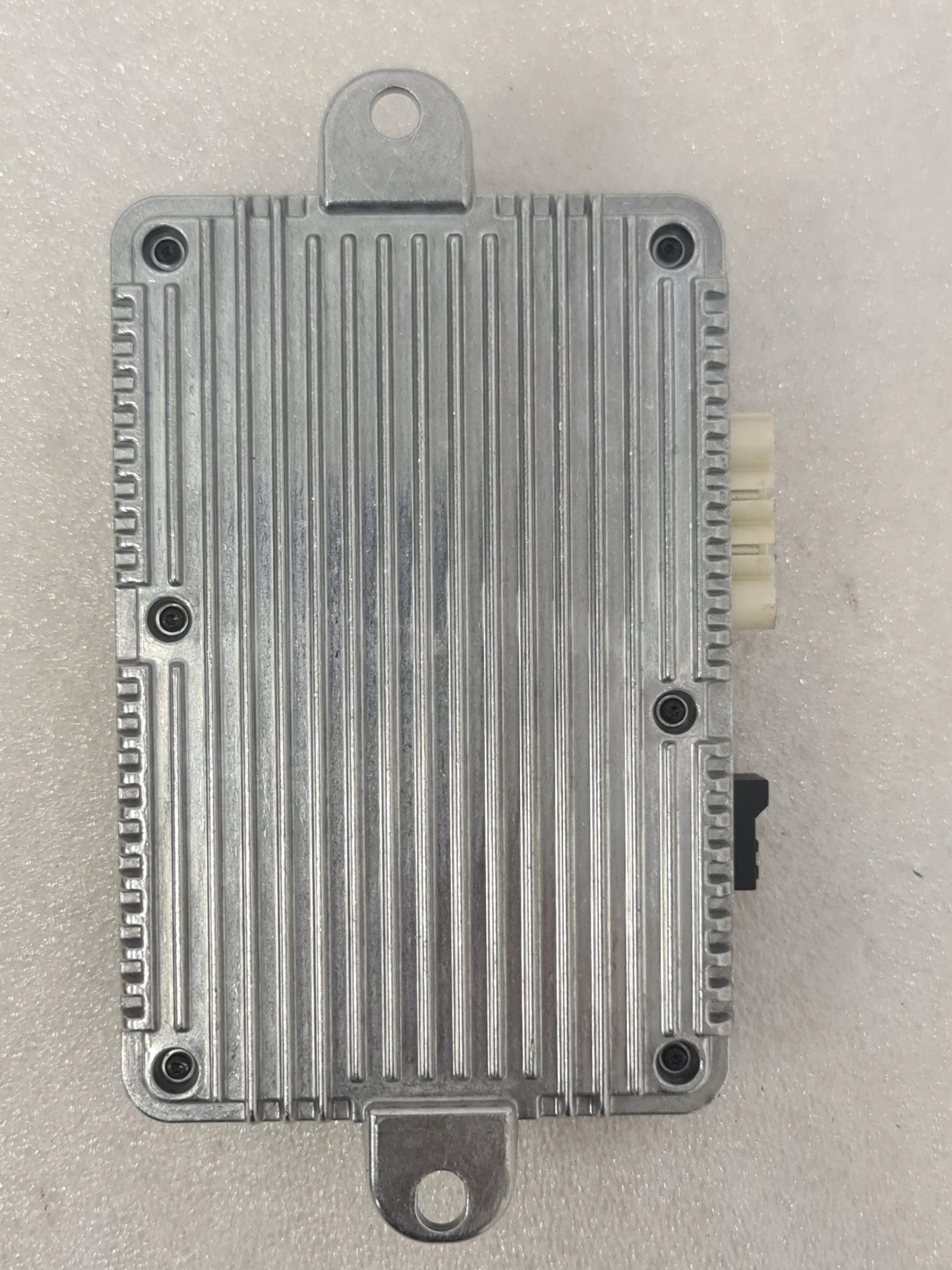 Moduł telefonu radia Mercedes W223 A2239001323 - galeria