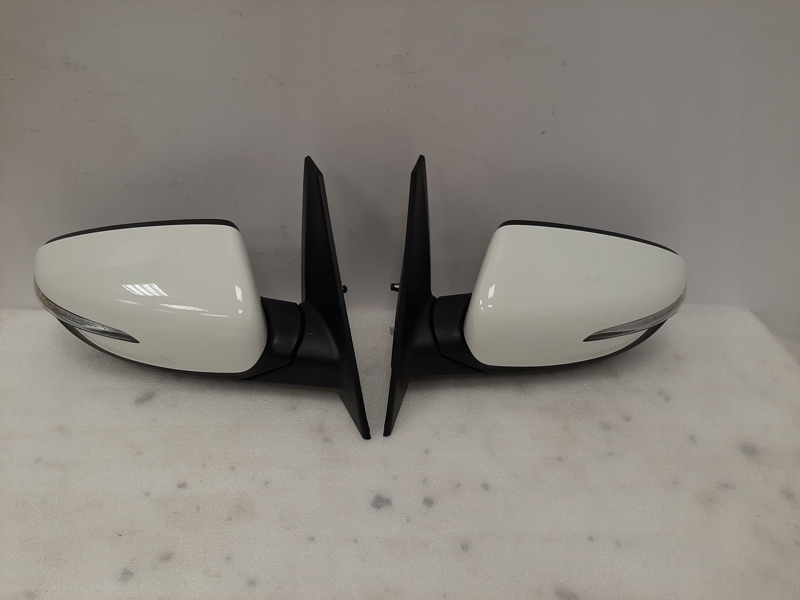 Lusterko LEWE Kia Carens 2013+ PIN 12 KOMPLETNE - galeria