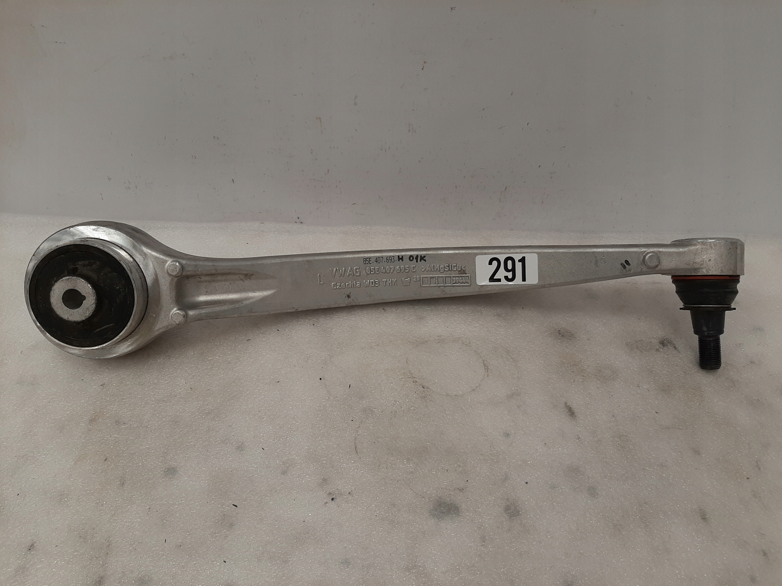Zdjęcie produktu Wahacz Przedni Lewy Audi E-Tron Q5 85E407695C