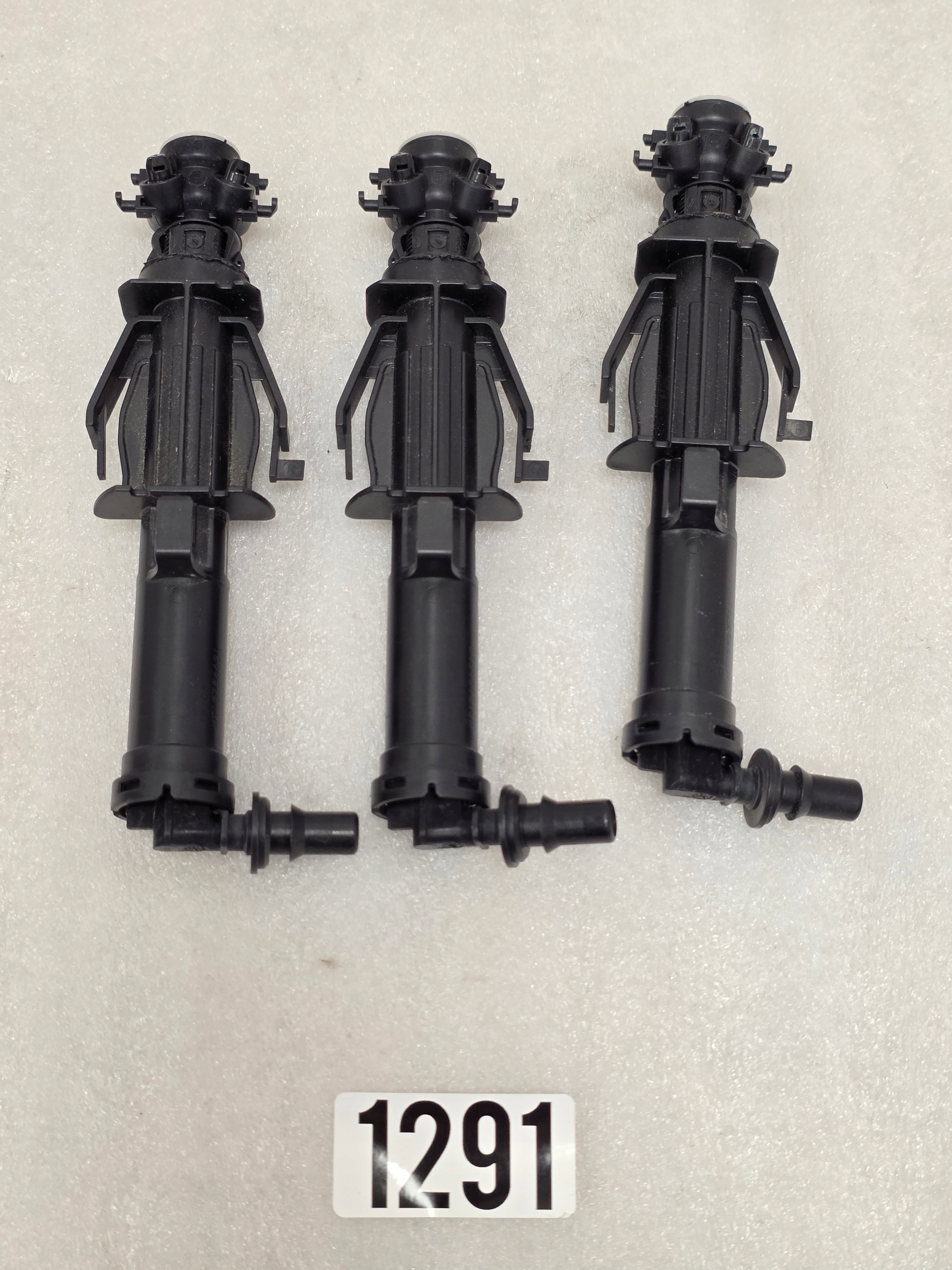 Zdjęcie produktu Dysza Spryskiwacz Lampy VW Golf VII PRAWA 5G0955104A