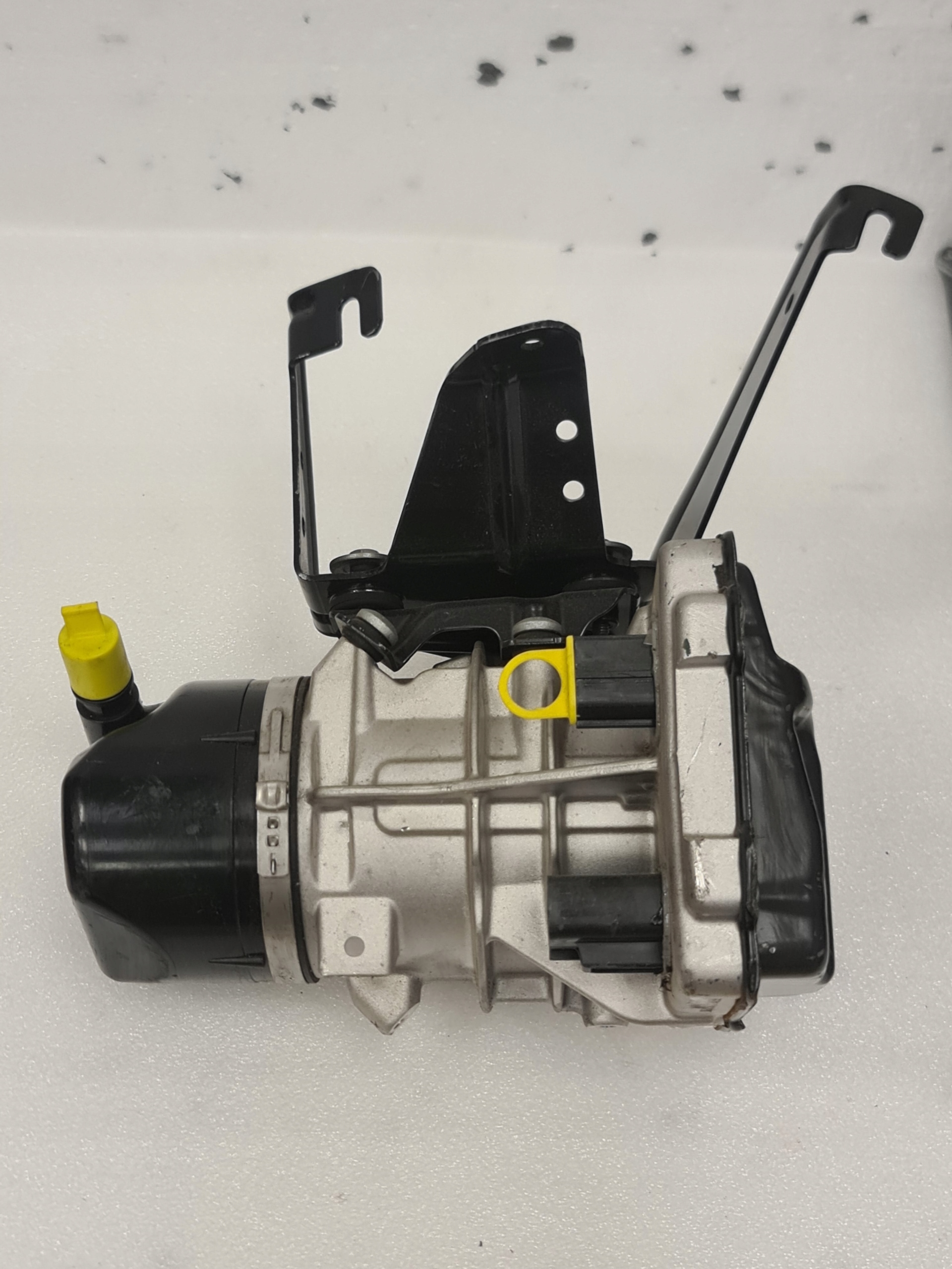 Zdjęcie produktu Pompa wspomagania Mercedes W172 SLC SLK AMG OM276