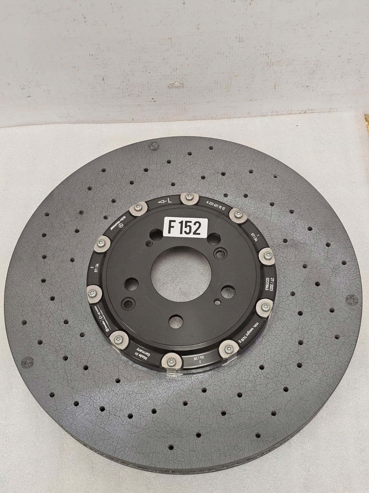 Zdjęcie produktu Tarcza ceramiczna Mercedes AMG W205 W213 W190 W290 LEWA PRZÓD
